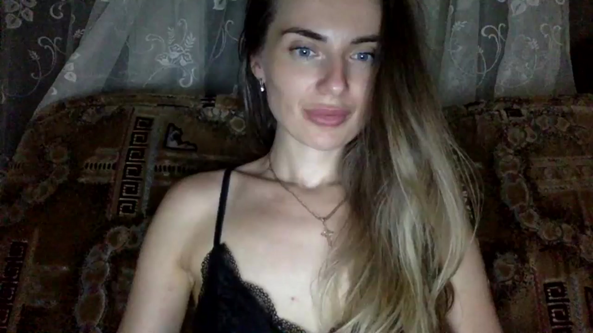Gallery image thumbnail from EllieSiren's myfreecams stream on, 07/15/2024, 01:02 image 15 of 20