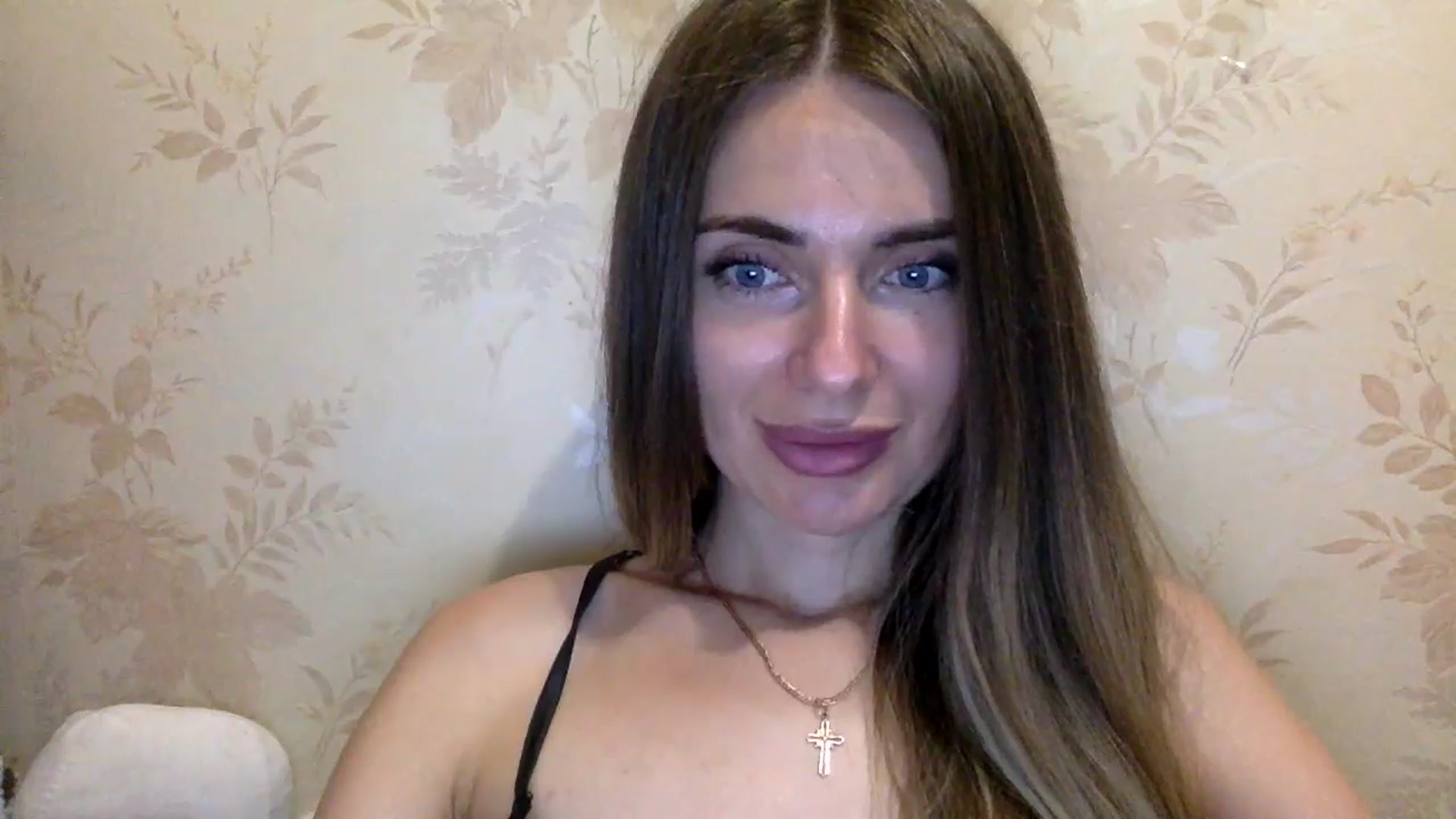 Gallery image thumbnail from EllieSiren's myfreecams stream on, 07/15/2024, 20:22 image 13 of 20