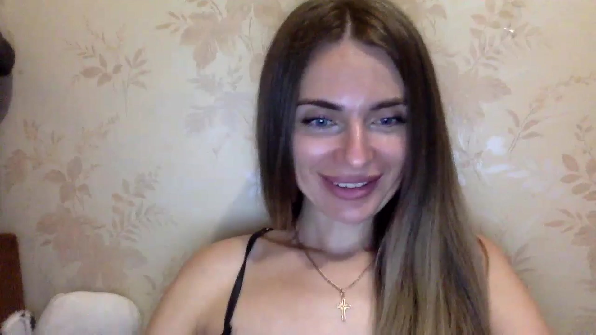 Gallery image thumbnail from EllieSiren's myfreecams stream on, 07/15/2024, 20:22 image 10 of 20