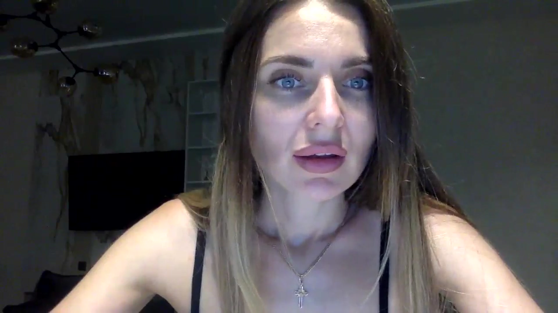 Gallery image thumbnail from EllieSiren's myfreecams stream on, 07/16/2024, 18:33 image 16 of 20