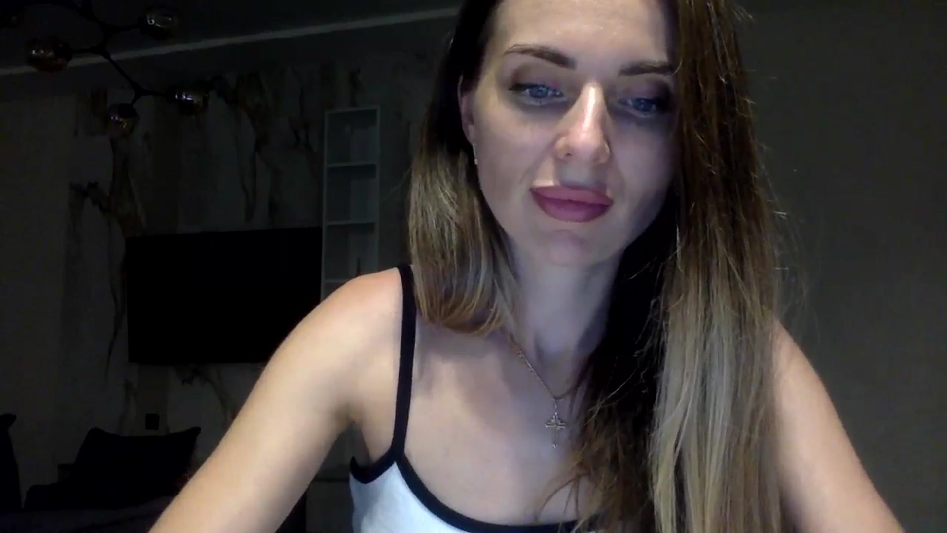 Gallery image thumbnail from EllieSiren's myfreecams stream on, 07/16/2024, 19:02 image 11 of 20