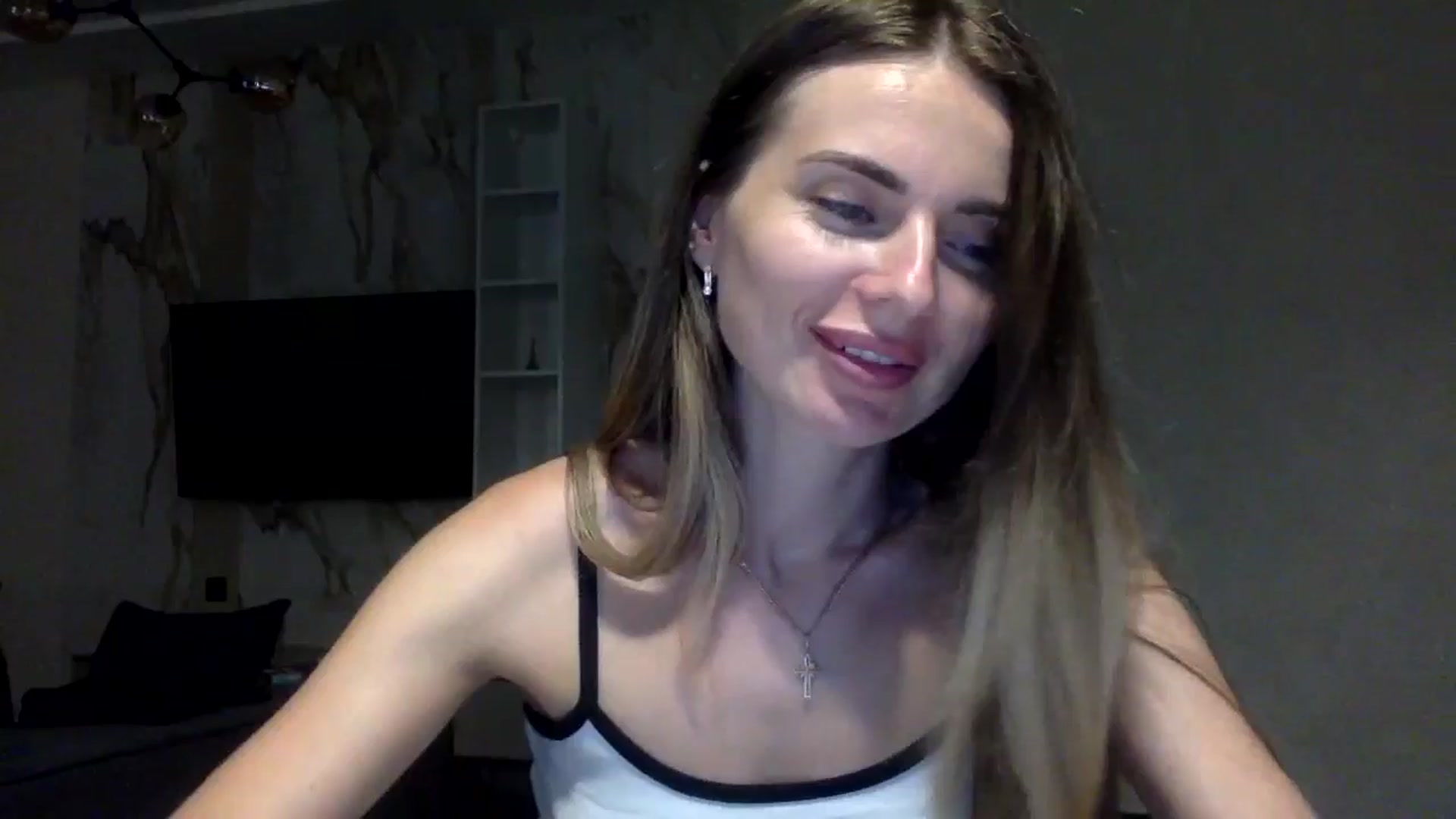Gallery image thumbnail from EllieSiren's myfreecams stream on, 07/16/2024, 19:17 image 9 of 20