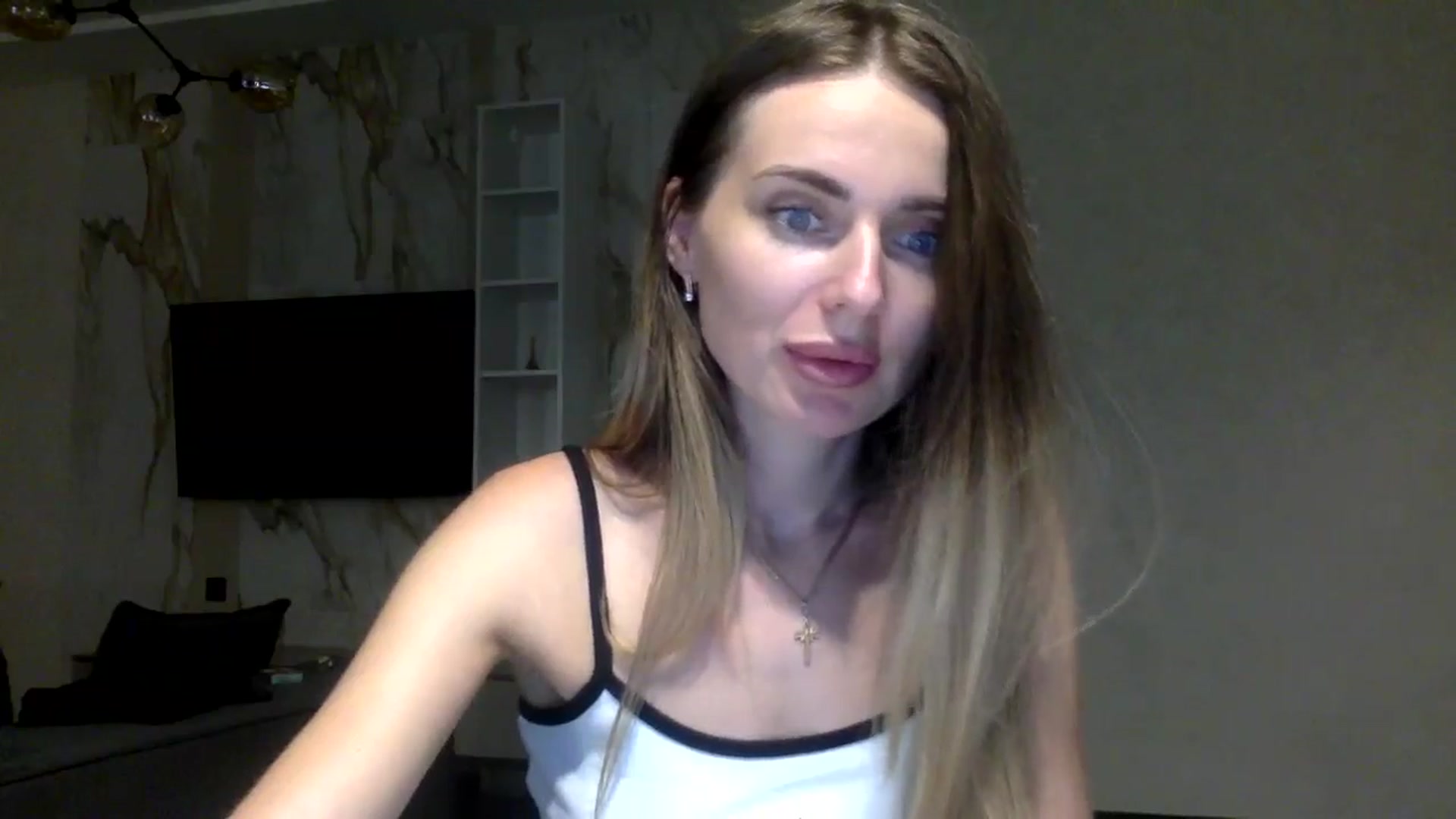 Gallery image thumbnail from EllieSiren's myfreecams stream on, 07/16/2024, 19:17 image 14 of 20