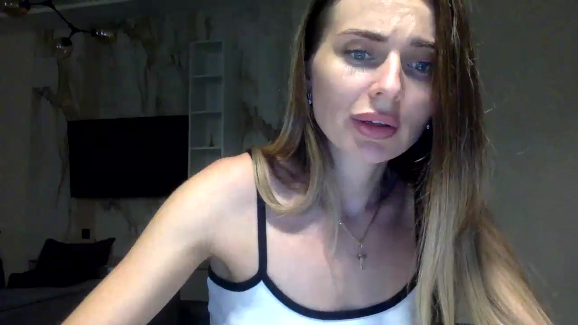 Gallery image thumbnail from EllieSiren's myfreecams stream on, 07/16/2024, 19:17 image 5 of 20