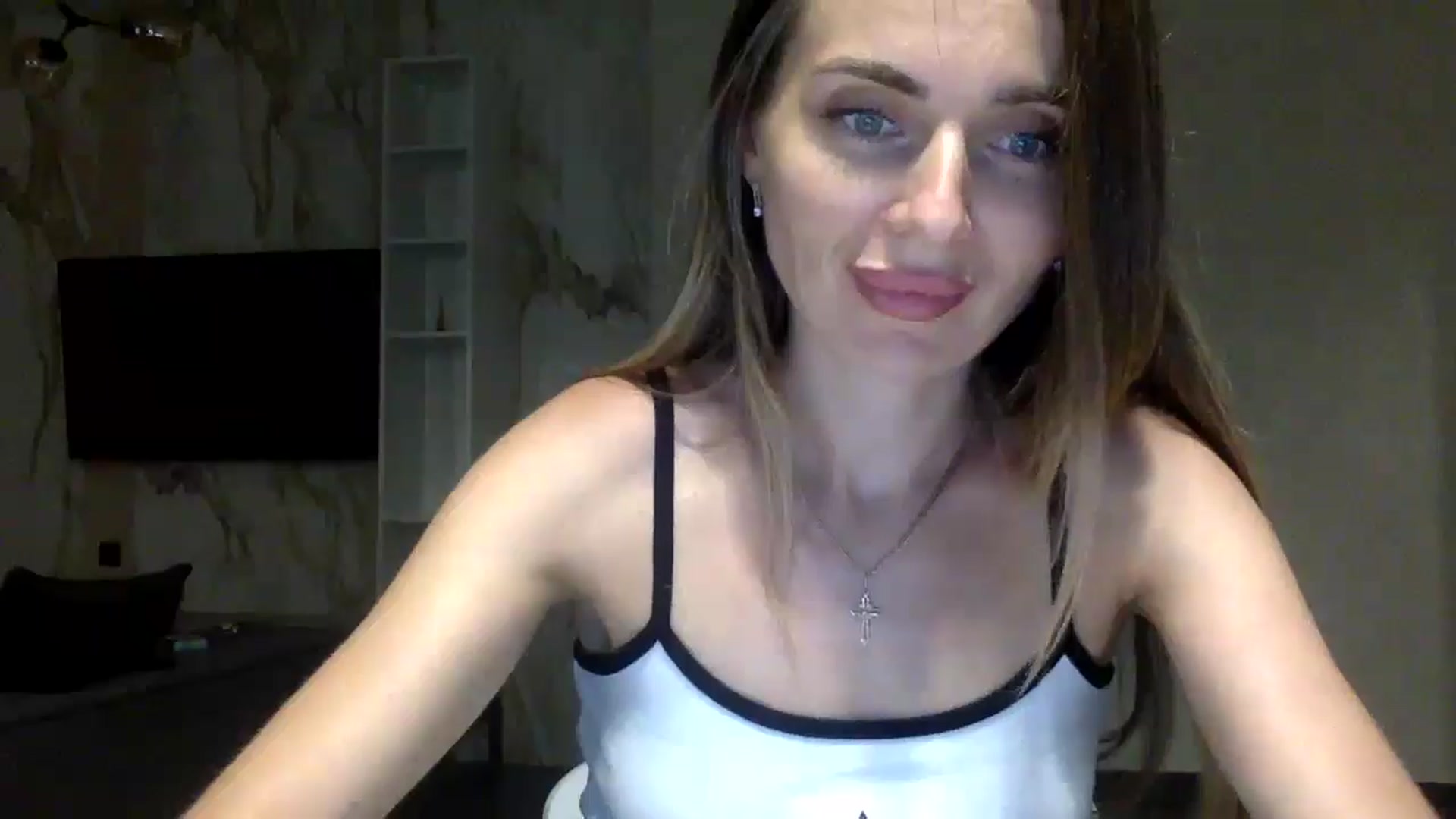 Gallery image thumbnail from EllieSiren's myfreecams stream on, 07/16/2024, 19:56 image 15 of 20