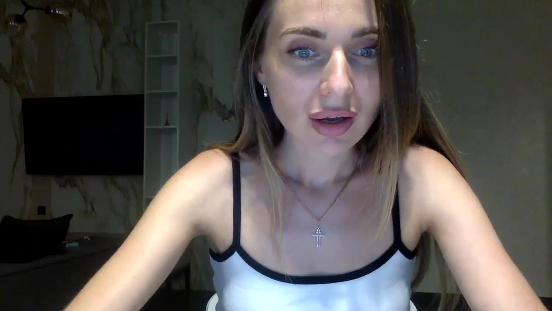 Gallery image thumbnail from EllieSiren's myfreecams stream on, 07/16/2024, 19:56 image 14 of 20