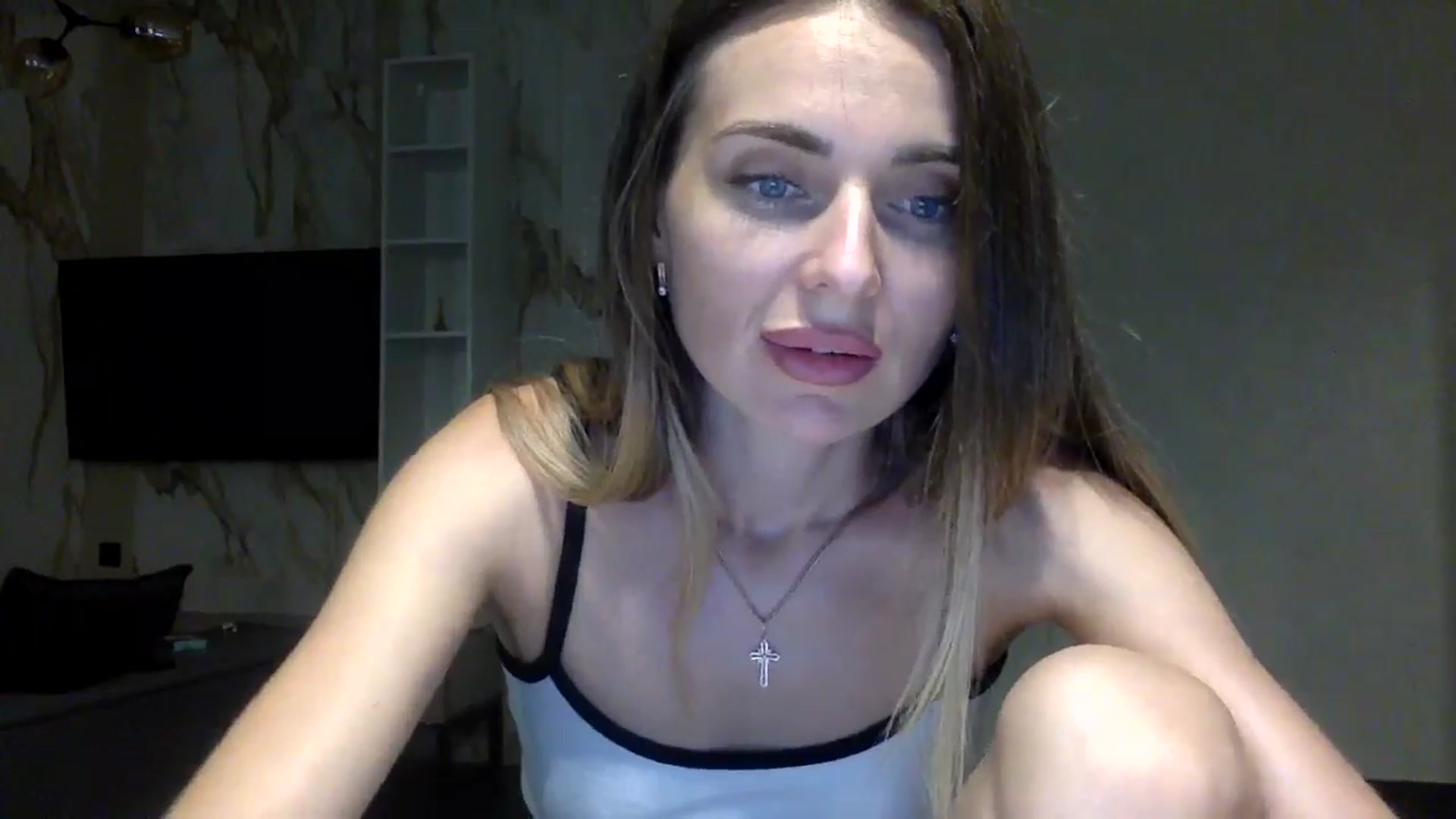 Gallery image thumbnail from EllieSiren's myfreecams stream on, 07/16/2024, 19:56 image 12 of 20