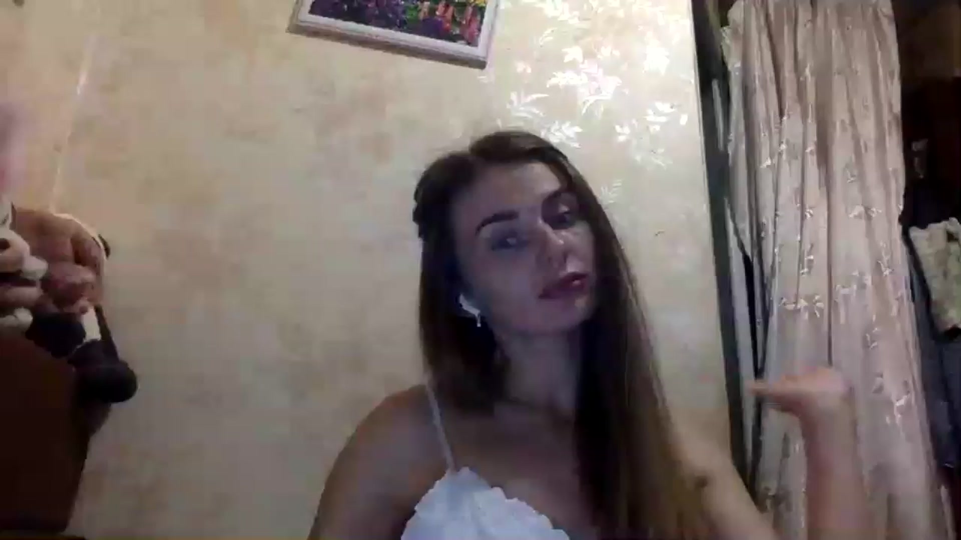 Gallery image thumbnail from EllieSiren's myfreecams stream on, 07/19/2024, 24:38 image 14 of 20