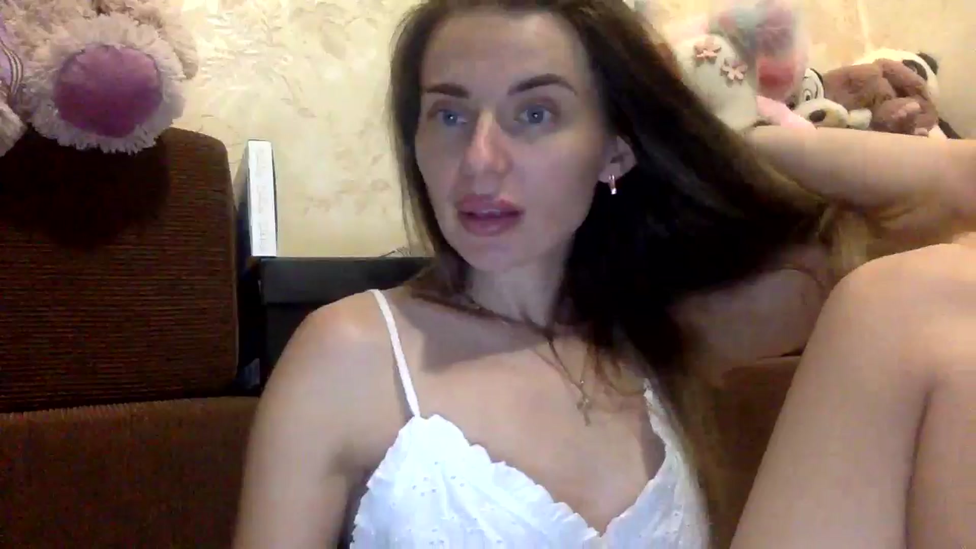 Gallery image thumbnail from EllieSiren's myfreecams stream on, 07/20/2024, 24:34 image 18 of 20