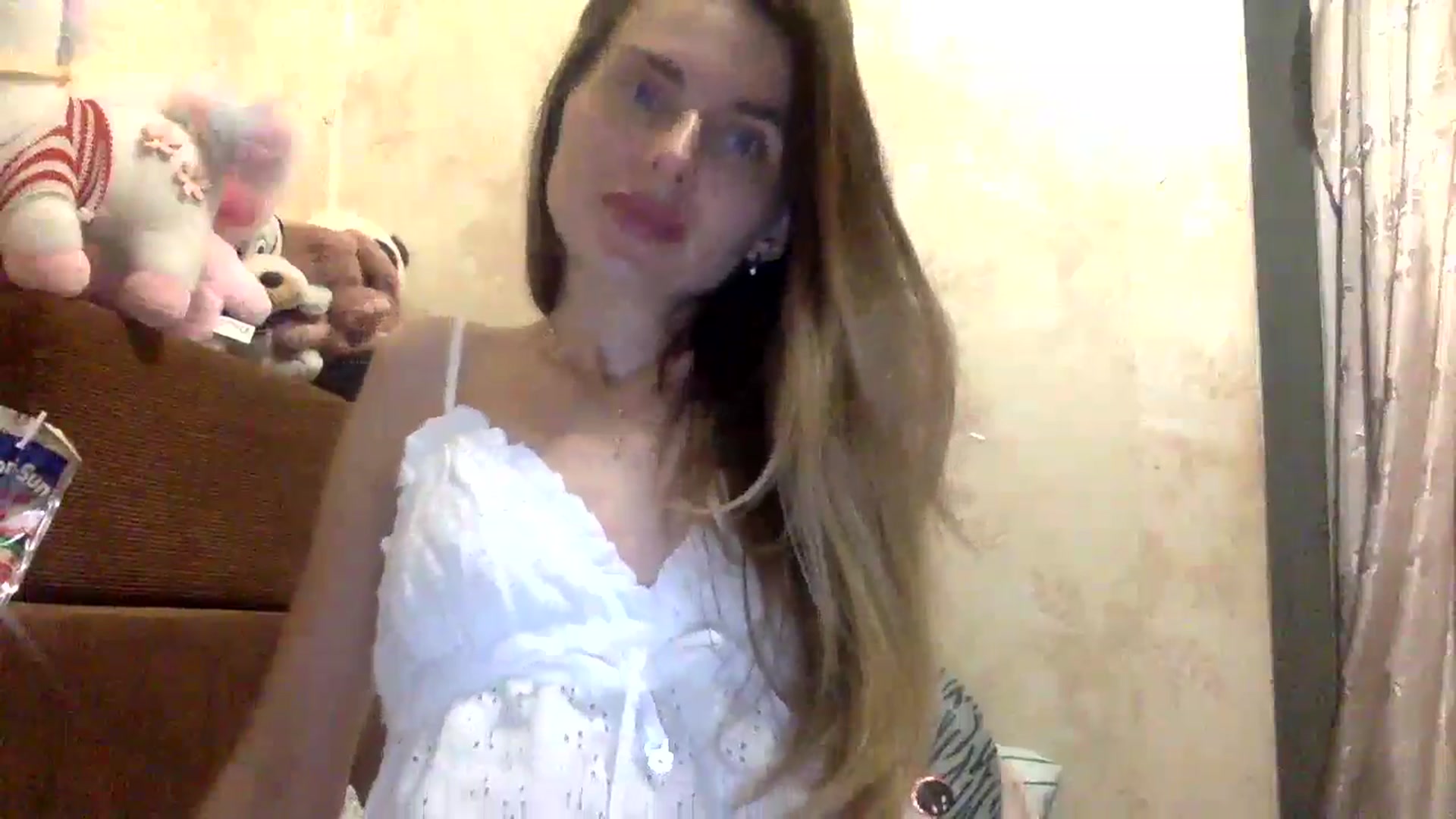 Gallery image thumbnail from EllieSiren's myfreecams stream on, 07/20/2024, 24:34 image 13 of 20