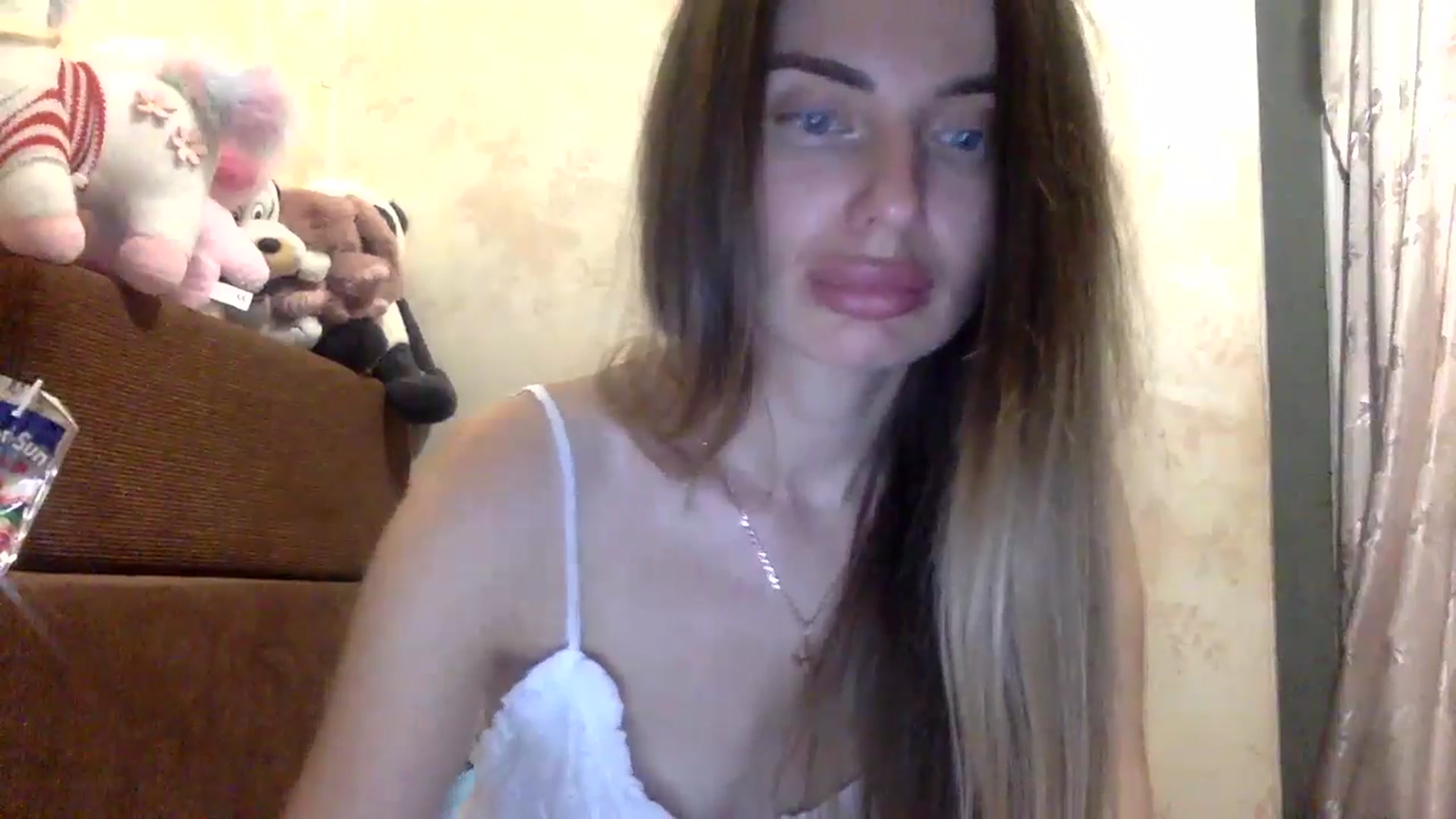 Gallery image thumbnail from EllieSiren's myfreecams stream on, 07/20/2024, 24:34 image 12 of 20