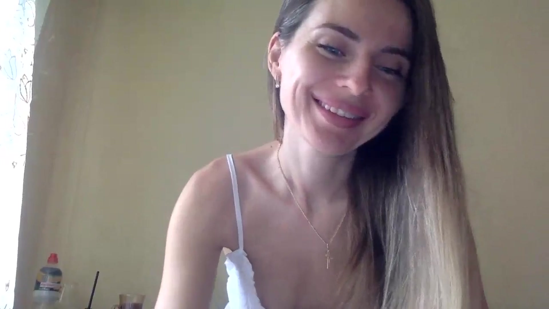 Gallery image thumbnail from EllieSiren's myfreecams stream on, 07/21/2024, 15:47 image 12 of 20