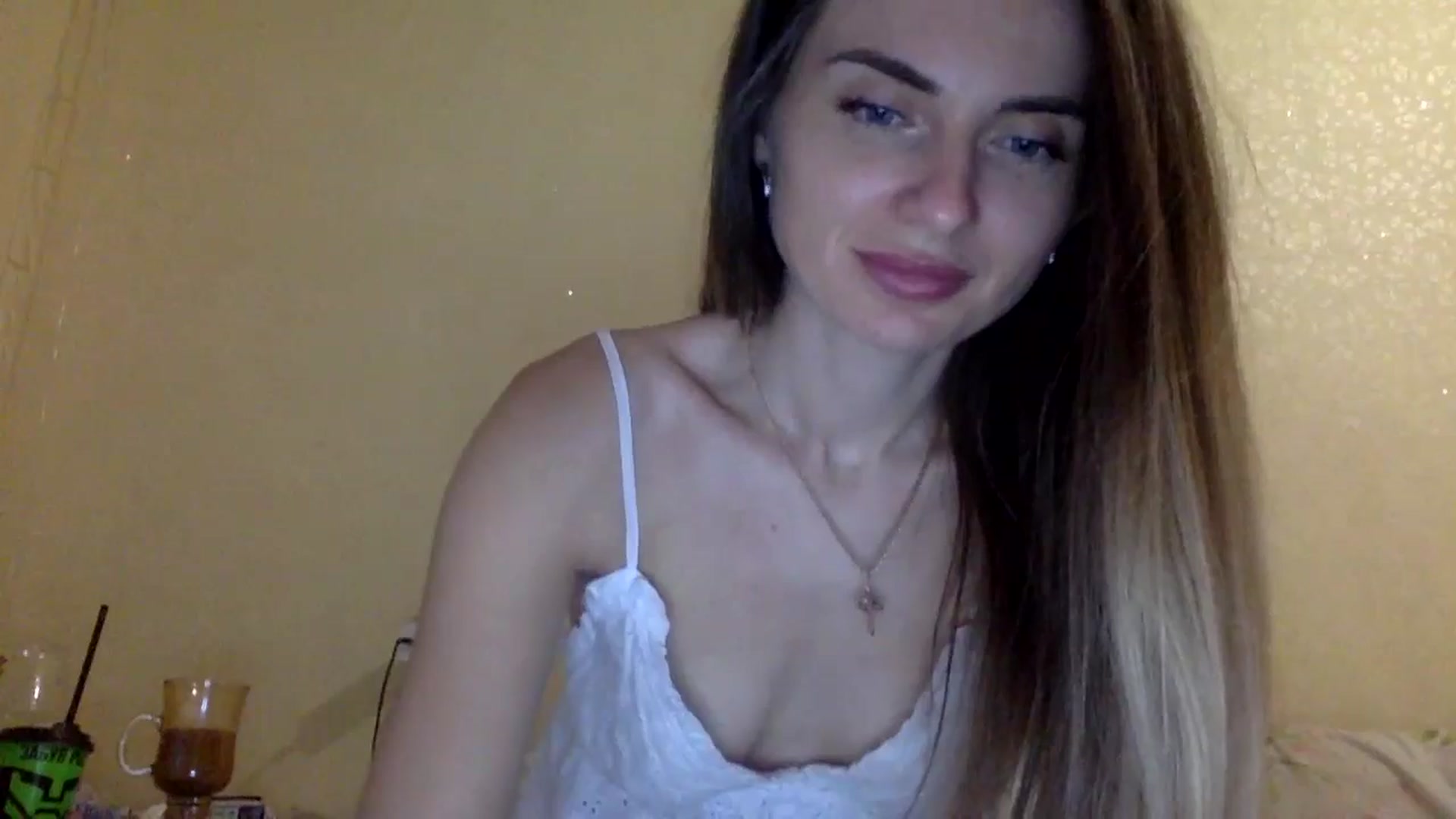Gallery image thumbnail from EllieSiren's myfreecams stream on, 07/21/2024, 18:04 image 12 of 20