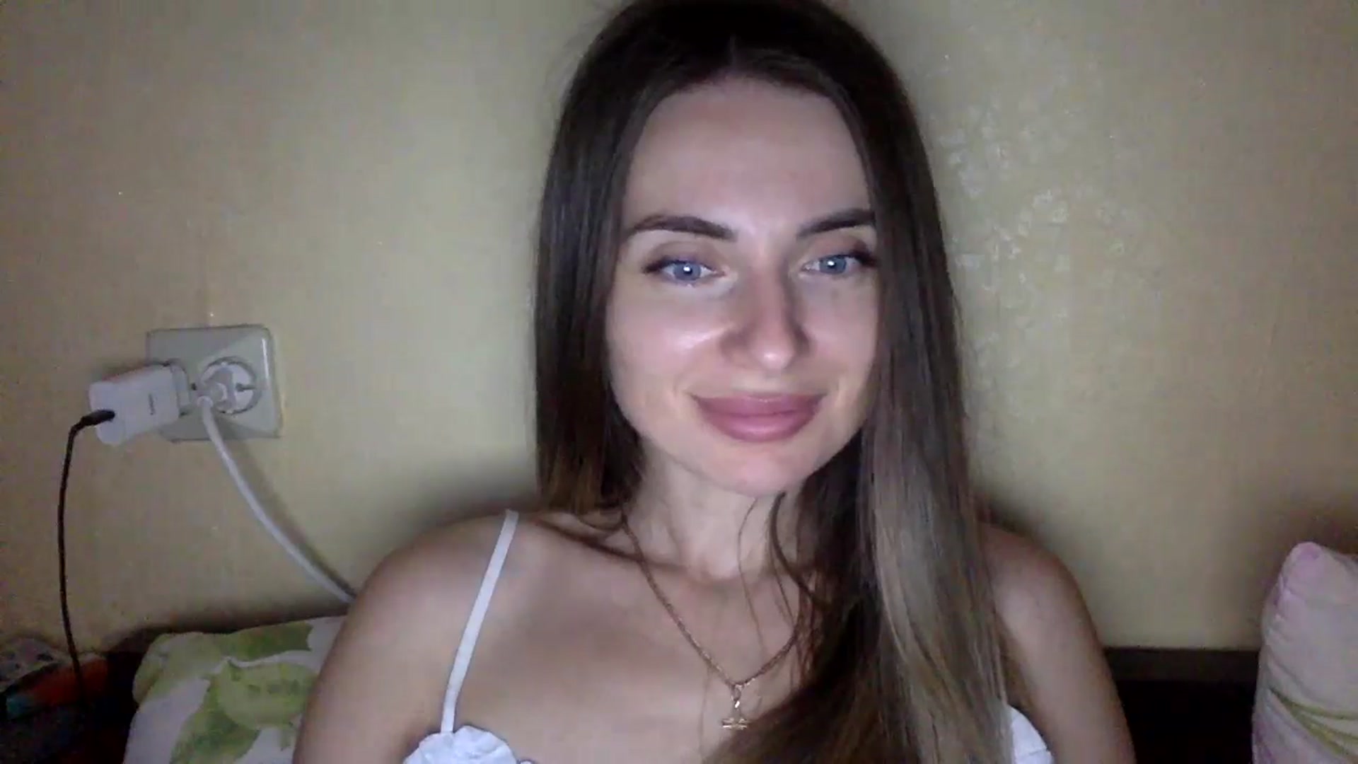 Gallery image thumbnail from EllieSiren's myfreecams stream on, 07/21/2024, 18:04 image 9 of 20