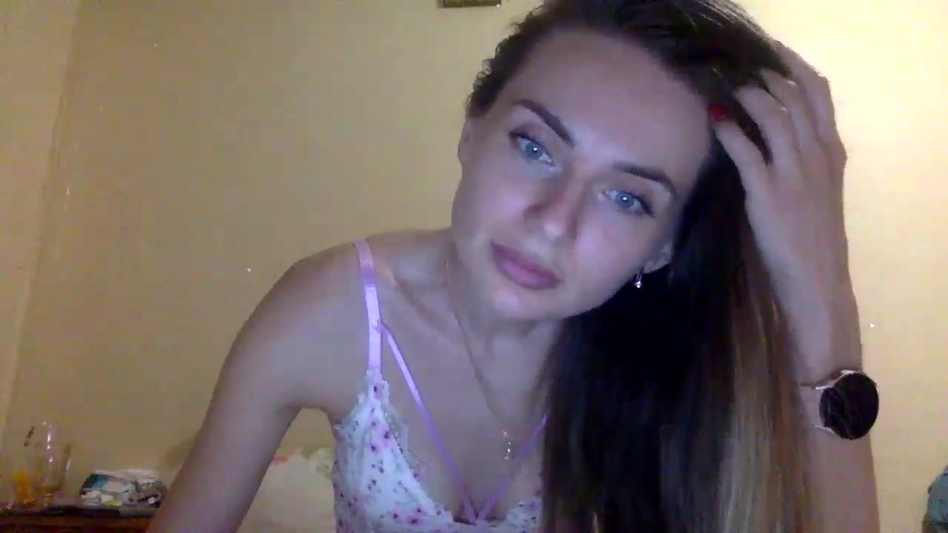 Gallery image thumbnail from EllieSiren's myfreecams stream on, 07/23/2024, 18:38 image 3 of 20
