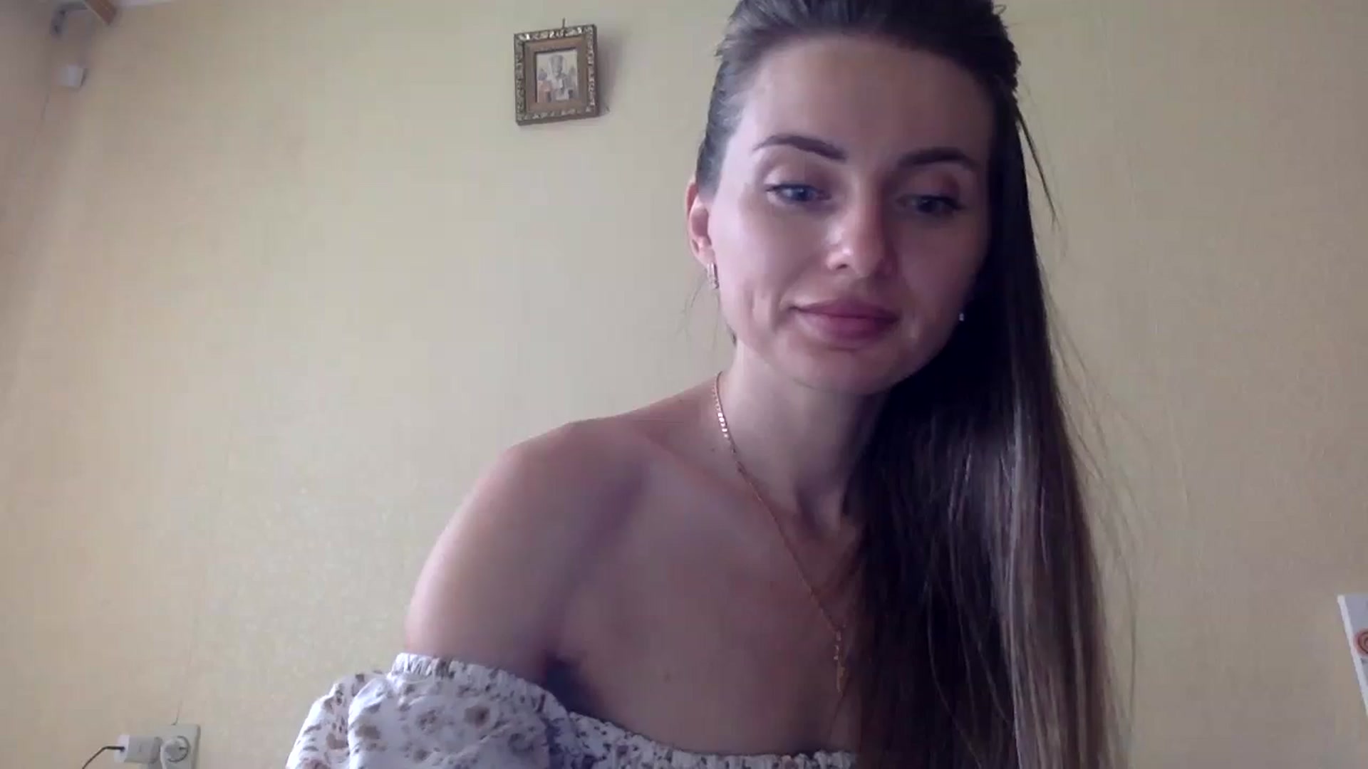 Gallery image thumbnail from EllieSiren's myfreecams stream on, 07/24/2024, 14:03 image 13 of 20