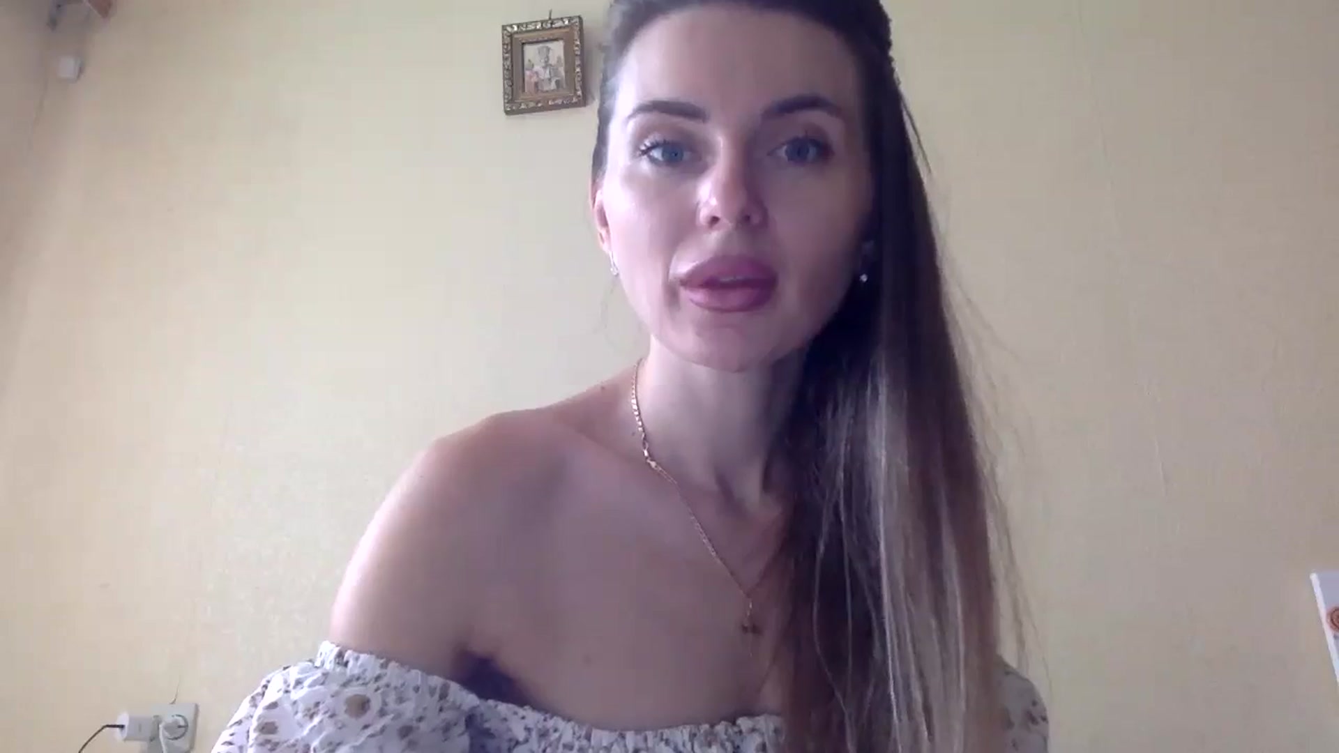 Gallery image thumbnail from EllieSiren's myfreecams stream on, 07/24/2024, 14:03 image 12 of 20