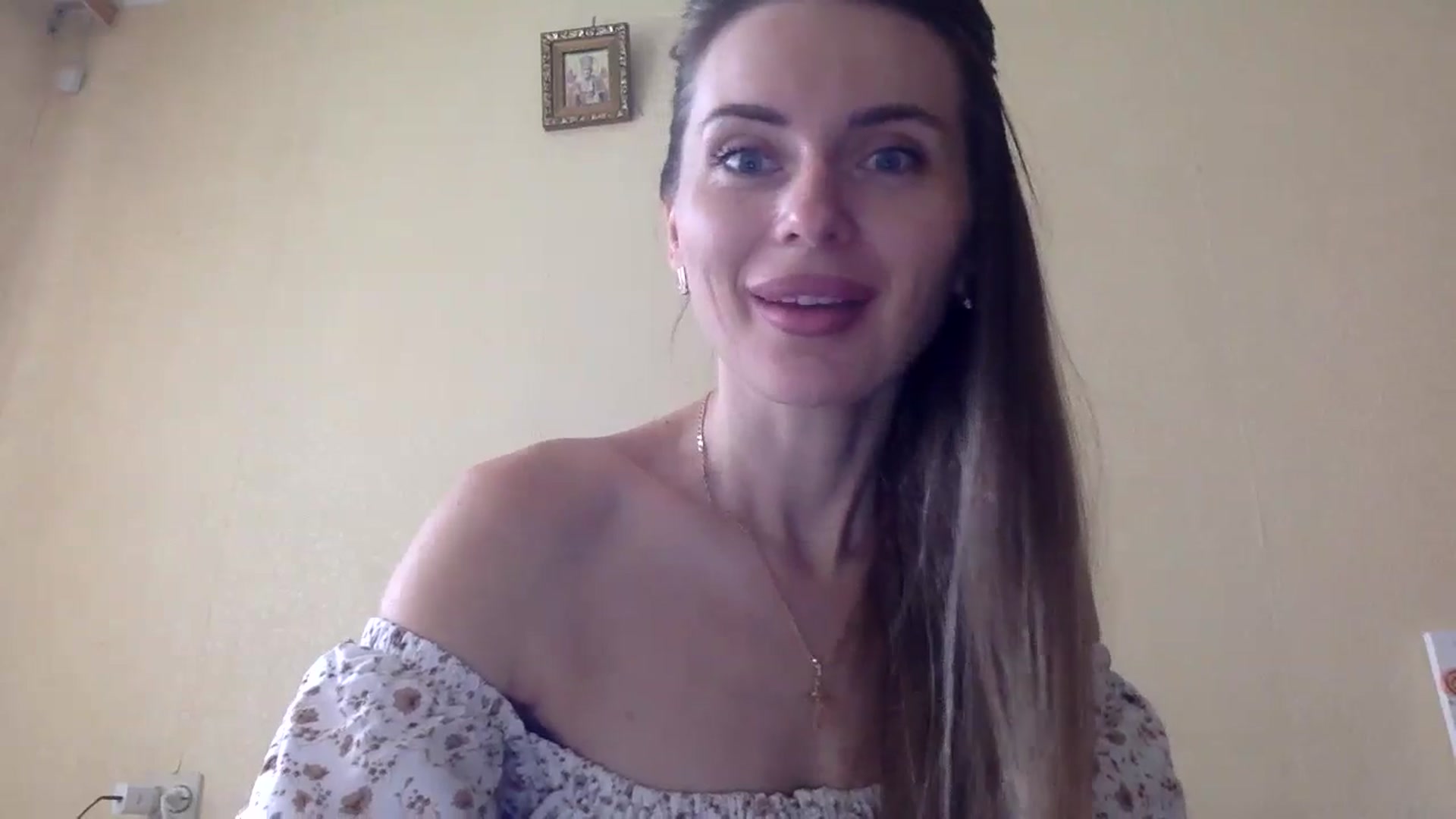 Gallery image thumbnail from EllieSiren's myfreecams stream on, 07/24/2024, 14:03 image 15 of 20