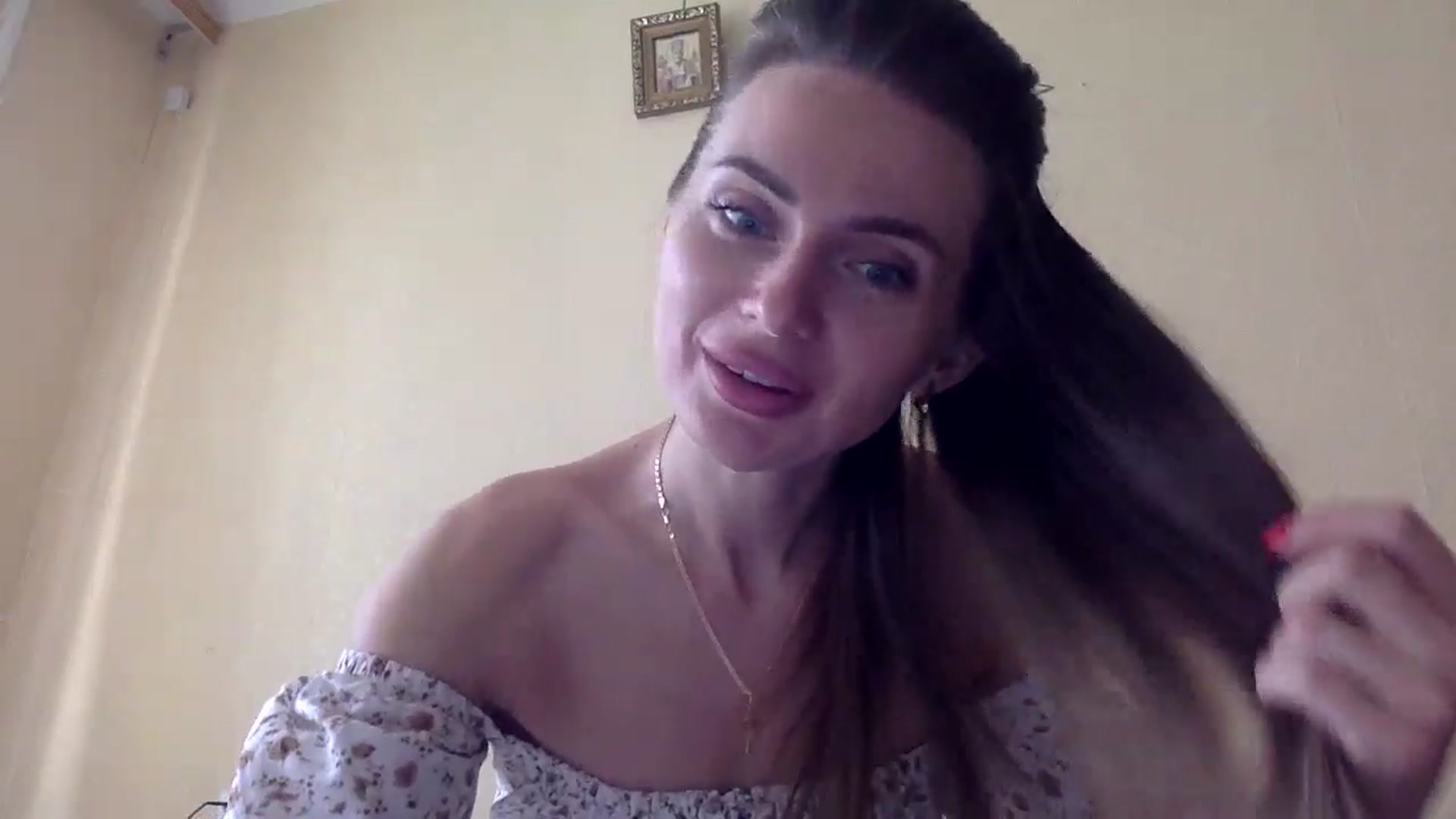Gallery image thumbnail from EllieSiren's myfreecams stream on, 07/24/2024, 14:03 image 7 of 20