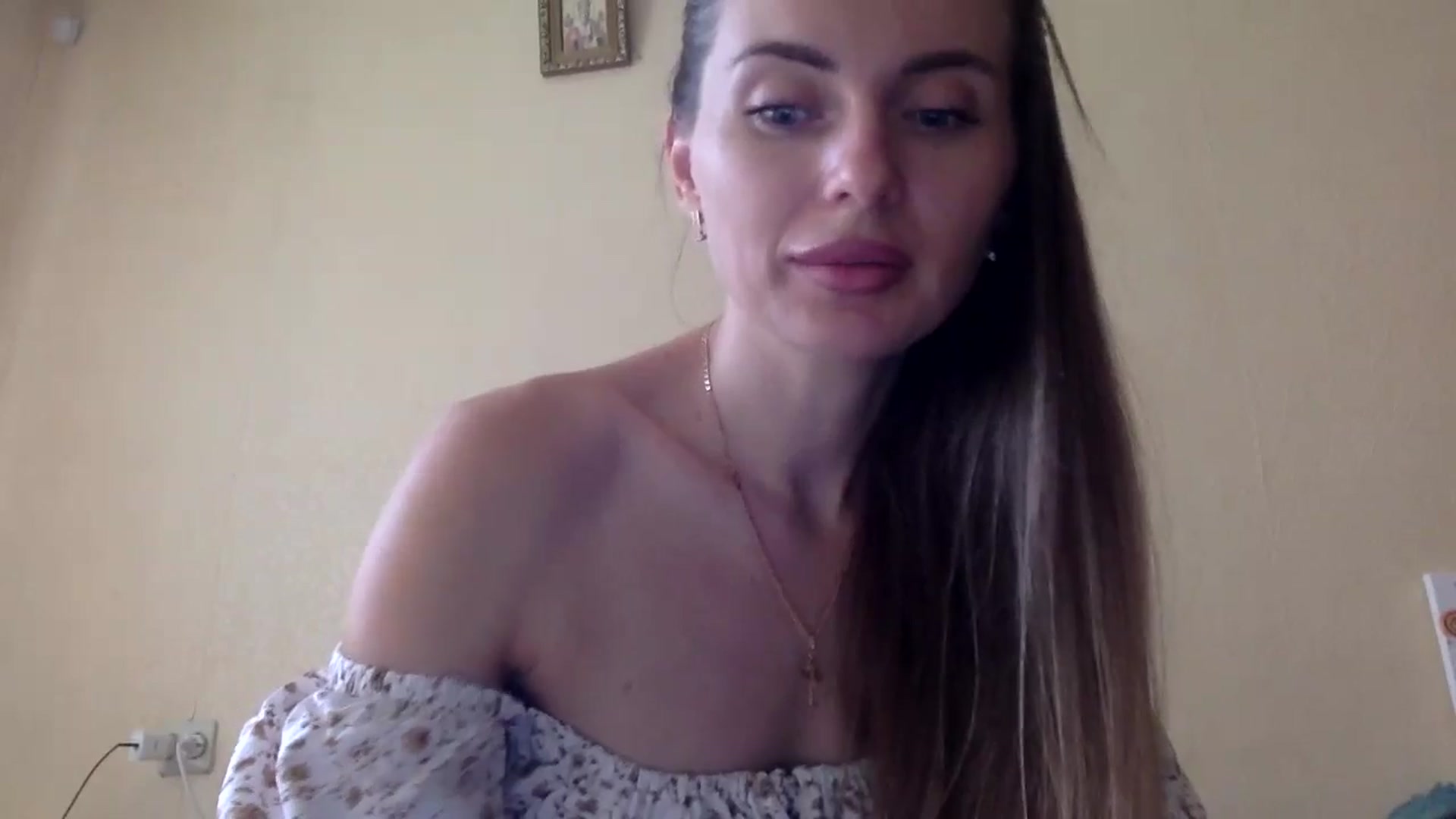 Gallery image thumbnail from EllieSiren's myfreecams stream on, 07/24/2024, 14:27 image 4 of 20