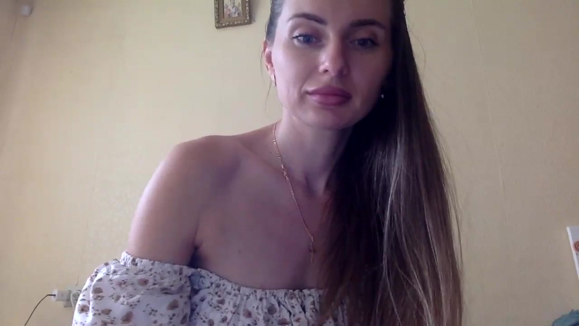 Gallery image thumbnail from EllieSiren's myfreecams stream on, 07/24/2024, 14:27 image 8 of 20