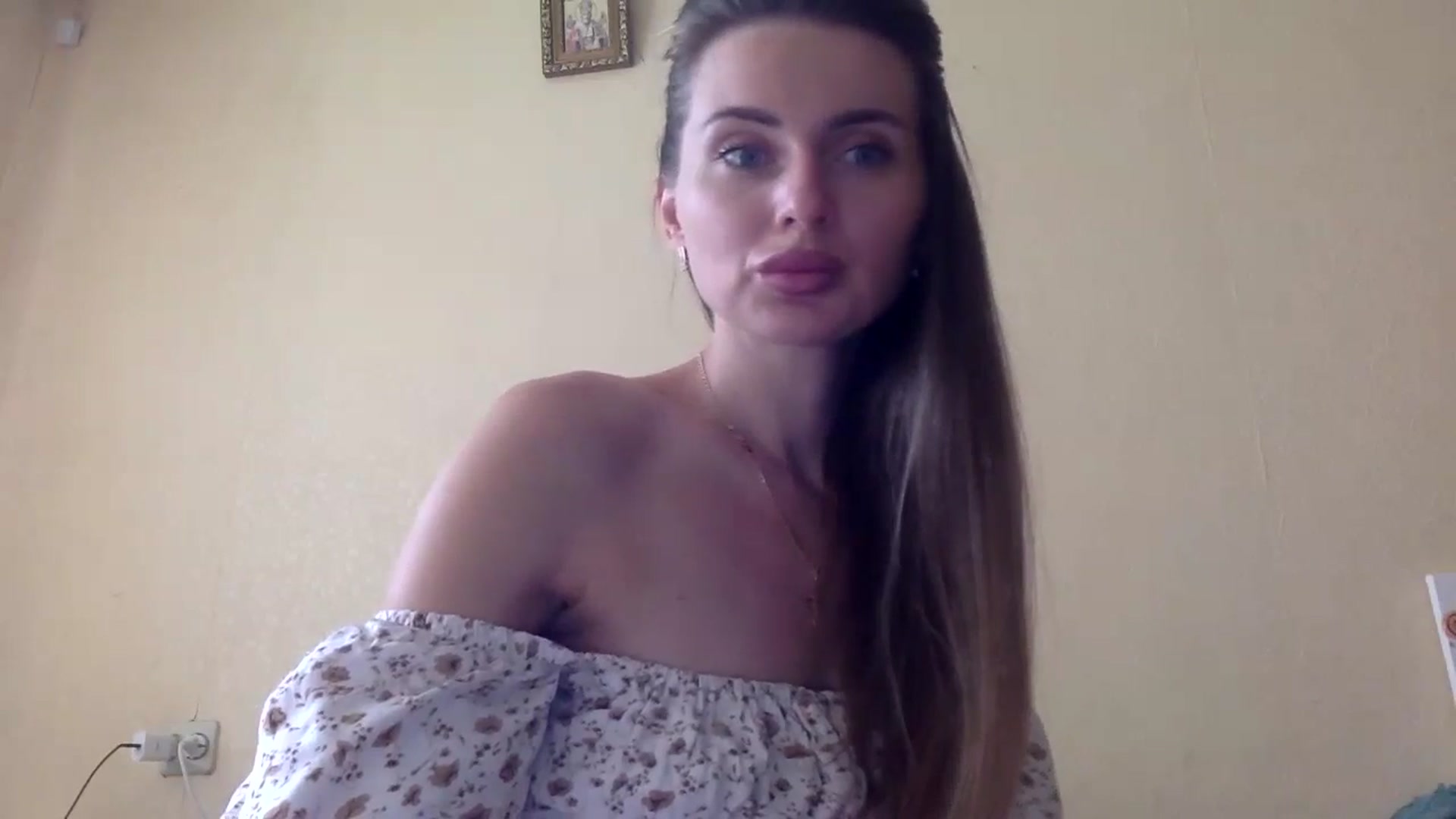 Gallery image thumbnail from EllieSiren's myfreecams stream on, 07/24/2024, 14:27 image 7 of 20
