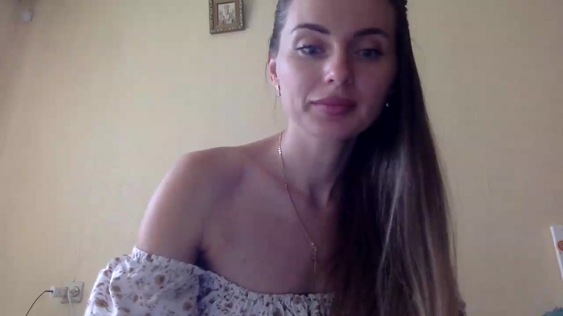 Gallery image thumbnail from EllieSiren's myfreecams stream on, 07/24/2024, 14:27 image 10 of 20