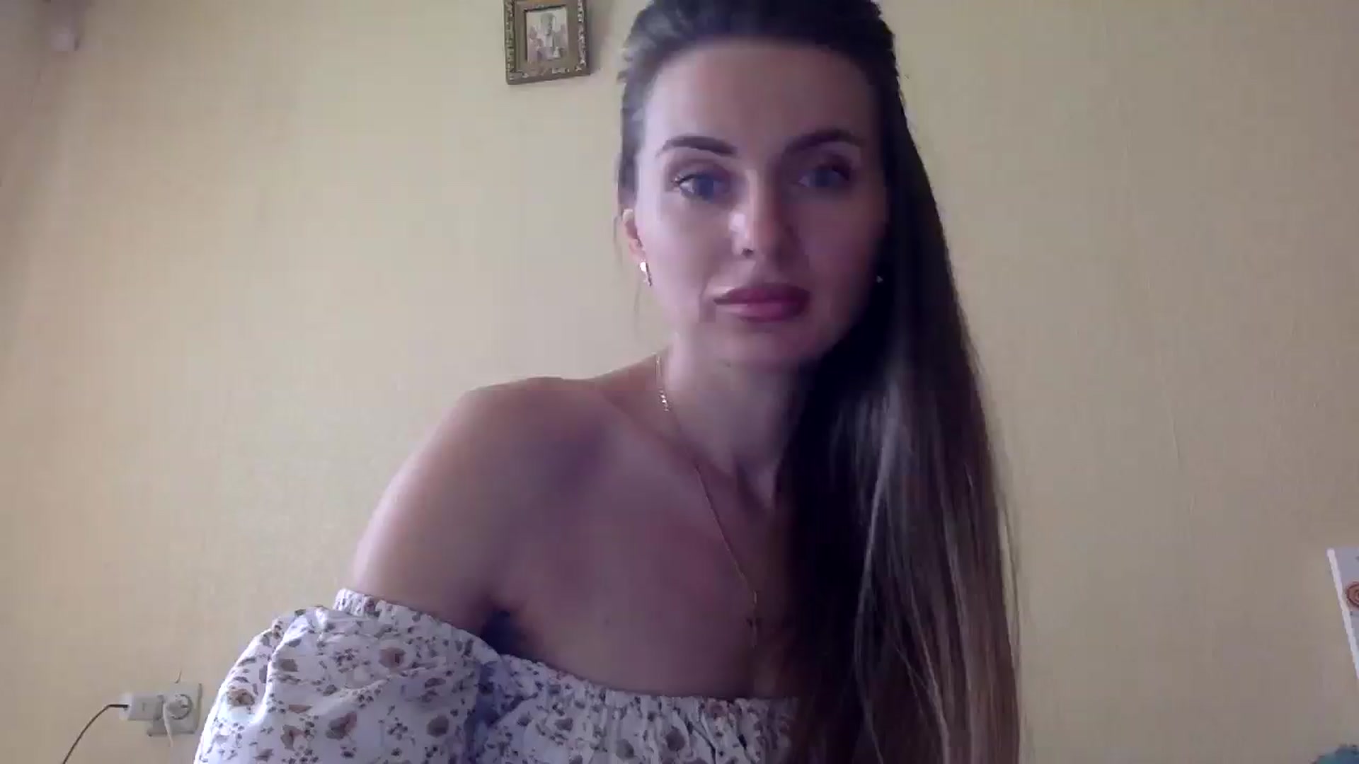 Gallery image thumbnail from EllieSiren's myfreecams stream on, 07/24/2024, 14:27 image 11 of 20