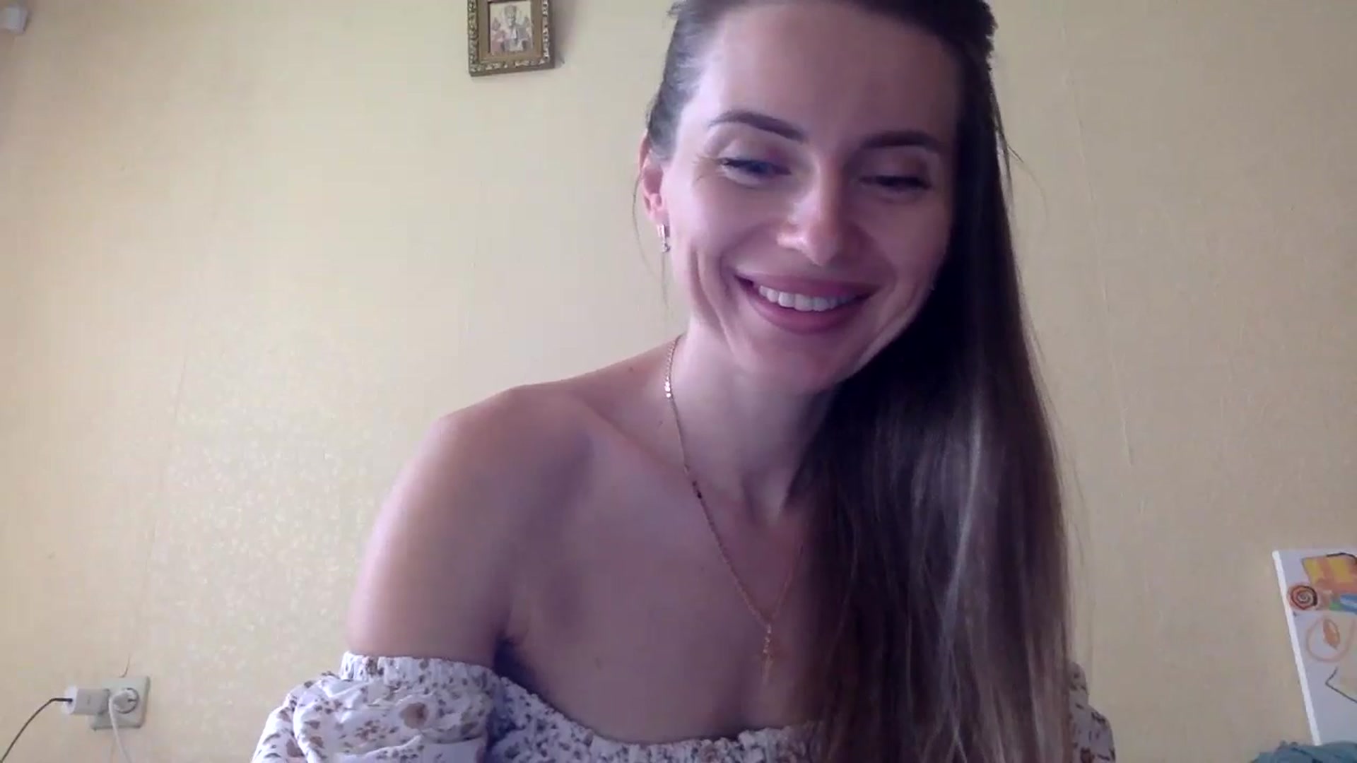 Gallery image thumbnail from EllieSiren's myfreecams stream on, 07/24/2024, 14:40 image 11 of 20