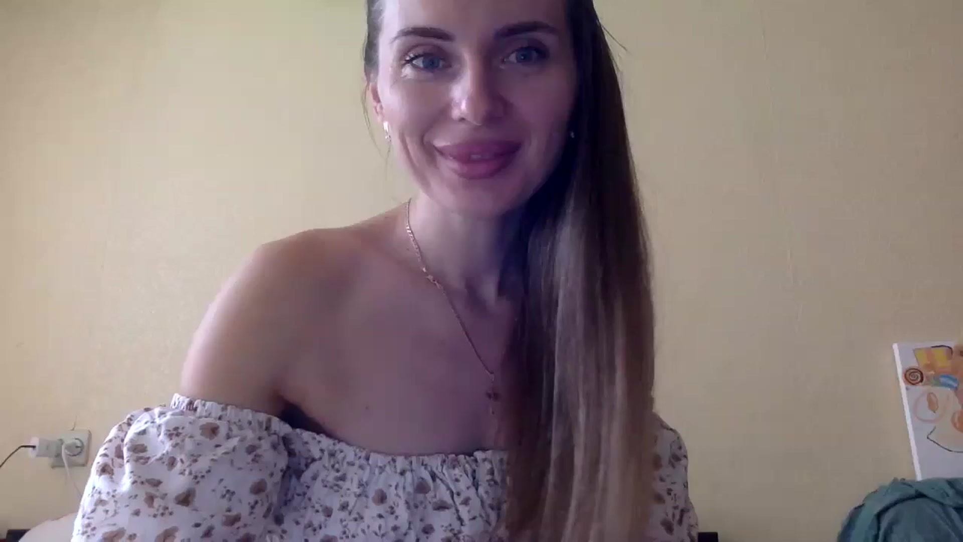 Gallery image thumbnail from EllieSiren's myfreecams stream on, 07/24/2024, 14:40 image 16 of 20