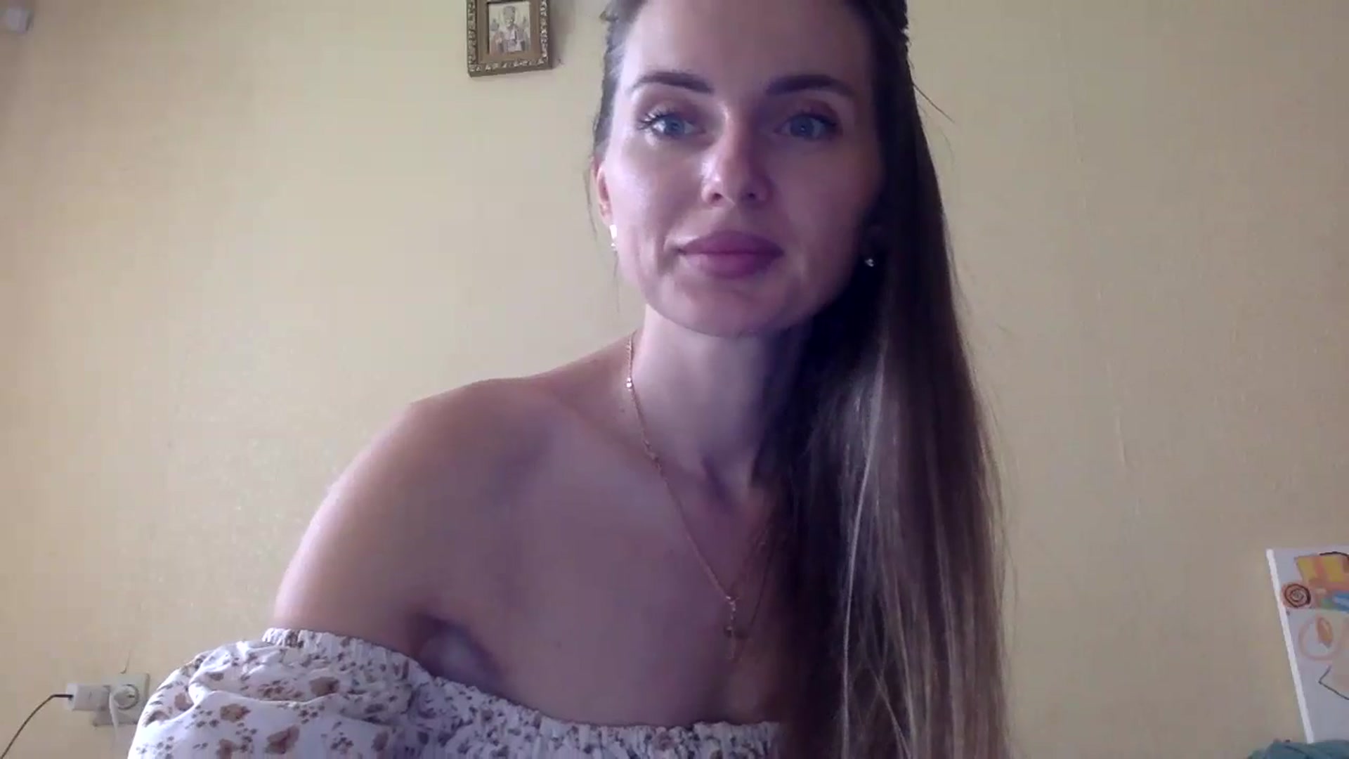 Gallery image thumbnail from EllieSiren's myfreecams stream on, 07/24/2024, 14:40 image 2 of 20