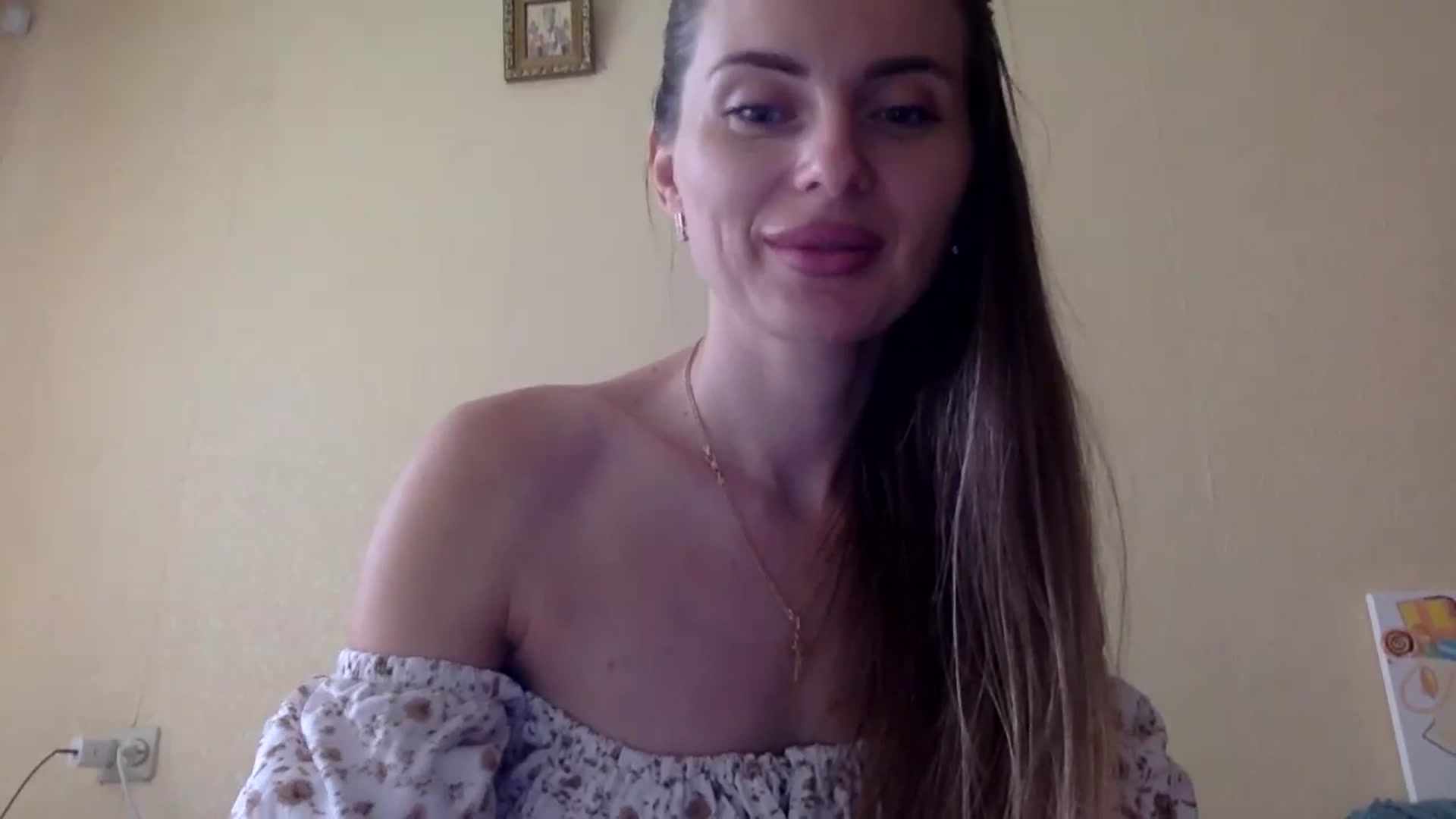 Gallery image thumbnail from EllieSiren's myfreecams stream on, 07/24/2024, 14:40 image 4 of 20
