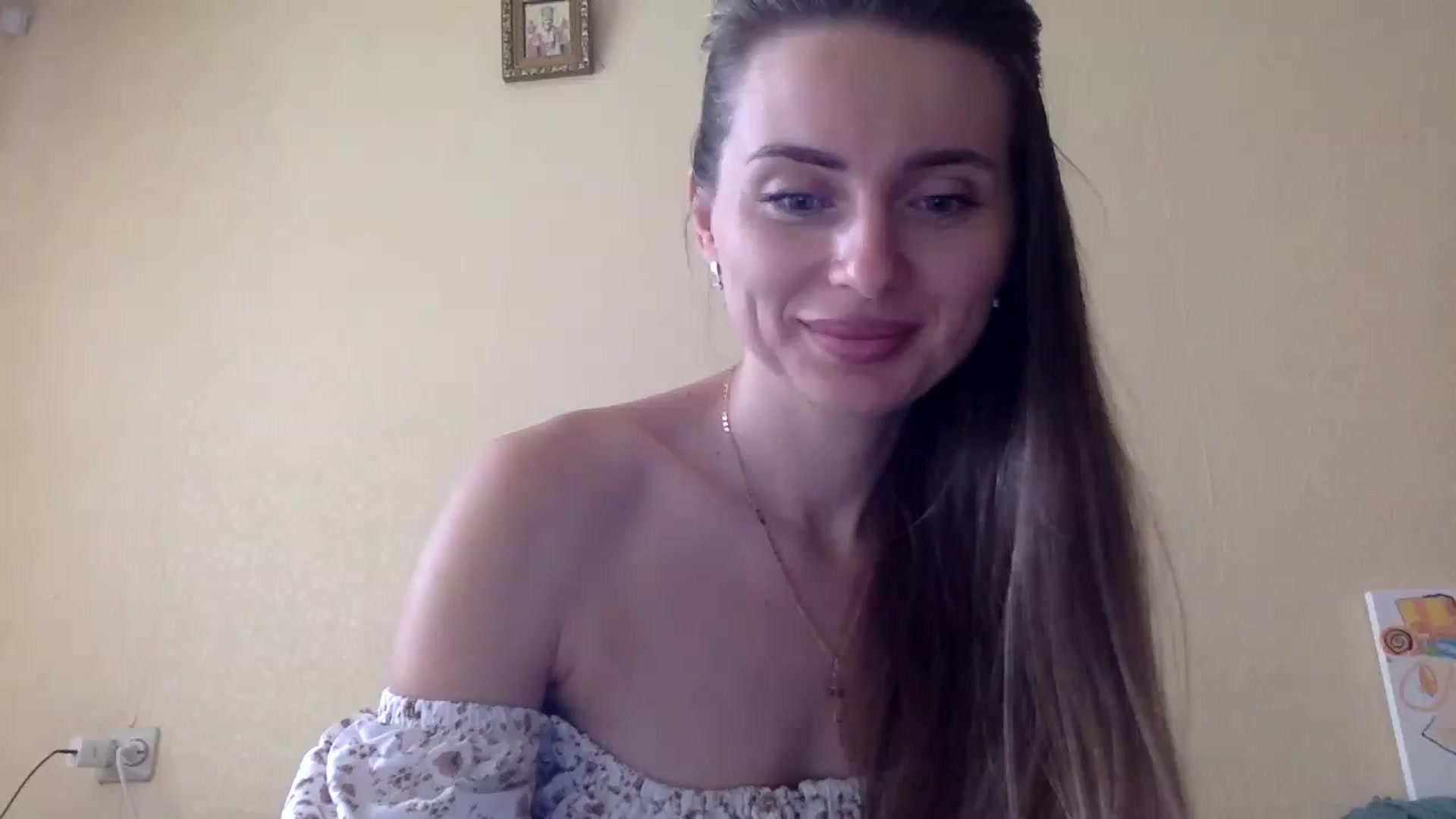 Gallery image thumbnail from EllieSiren's myfreecams stream on, 07/24/2024, 14:40 image 9 of 20