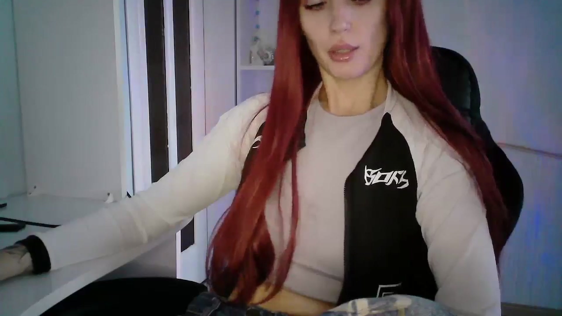 Gallery image thumbnail from EllieStyles's myfreecams stream on, 01/09/2026, 10:50 image 5 of 20