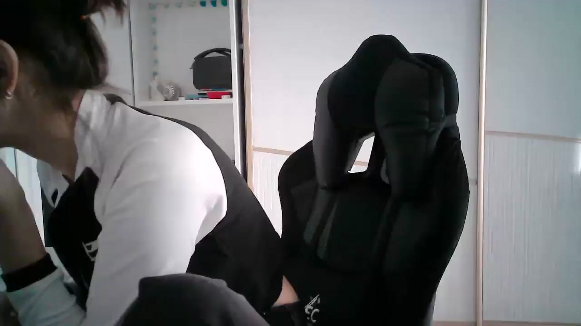 Gallery image thumbnail from EllieStyles's myfreecams stream on, 01/11/2026, 11:30 image 13 of 20