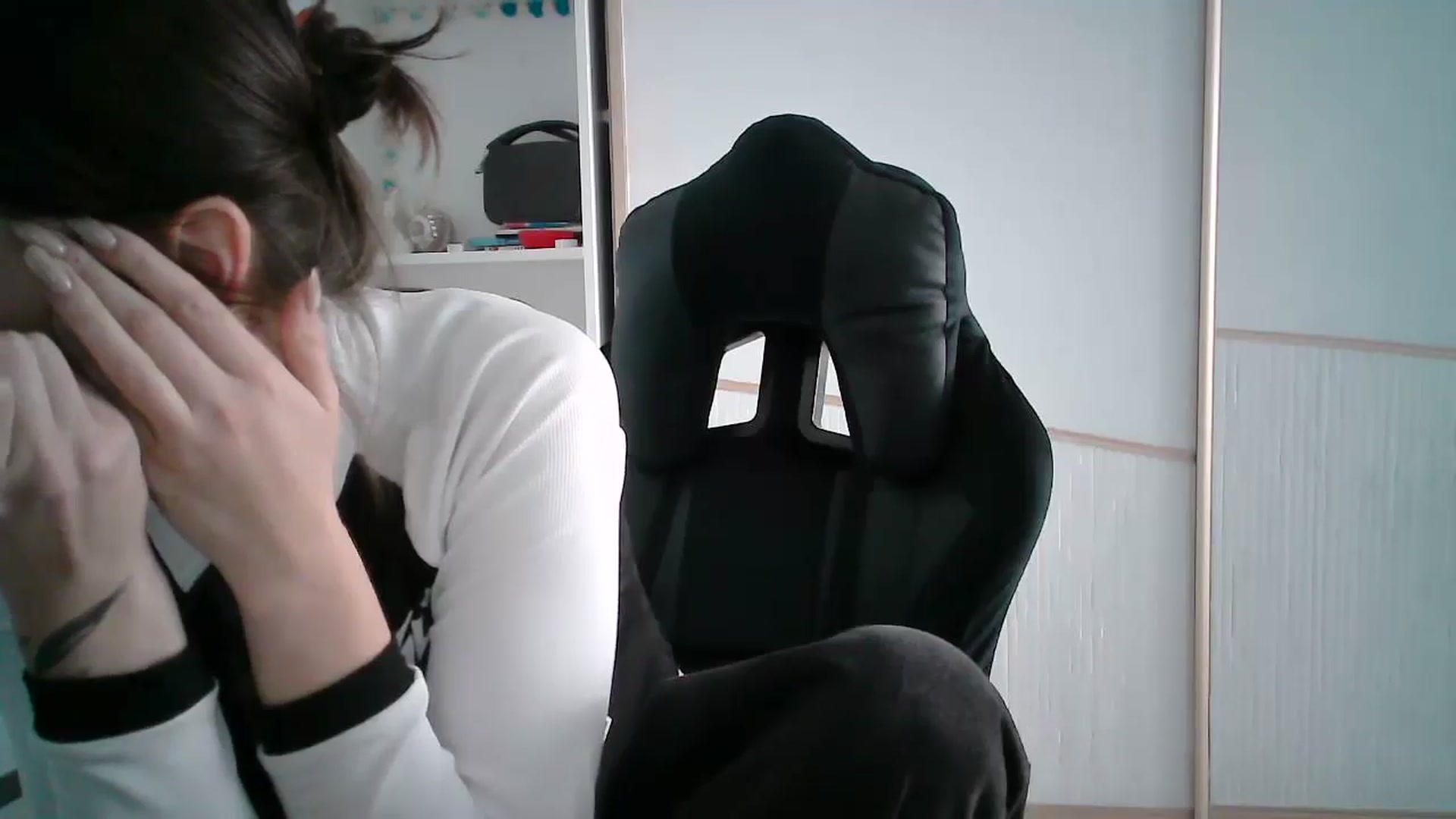Gallery image thumbnail from EllieStyles's myfreecams stream on, 01/11/2026, 11:30 image 15 of 20