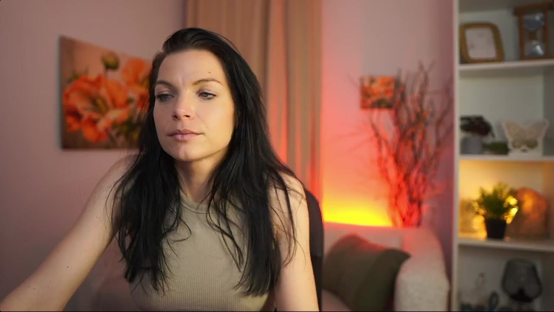 Gallery image thumbnail from Ellie_Kay's myfreecams stream on, 04/04/2026, 18:00 image 6 of 20