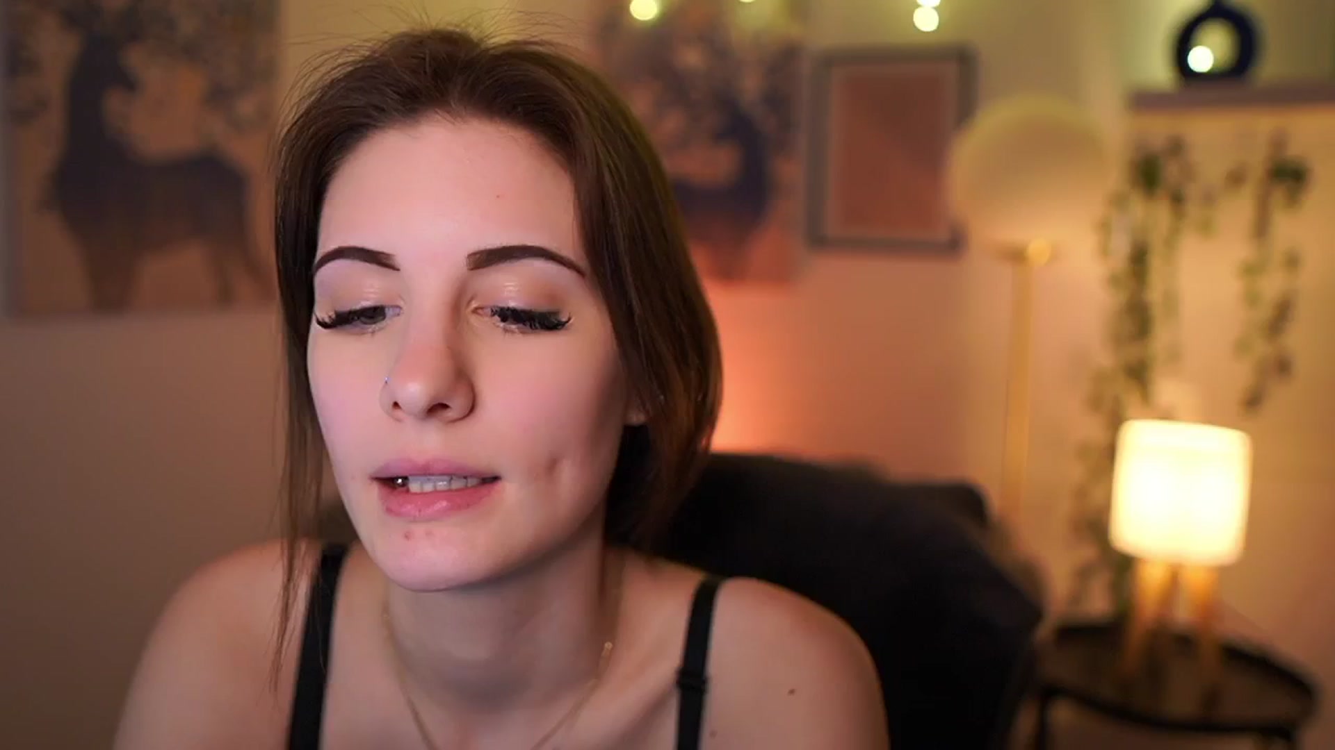 Gallery image thumbnail from Ellie_Shae's myfreecams stream on, 01/31/2025, 16:54 image 18 of 20