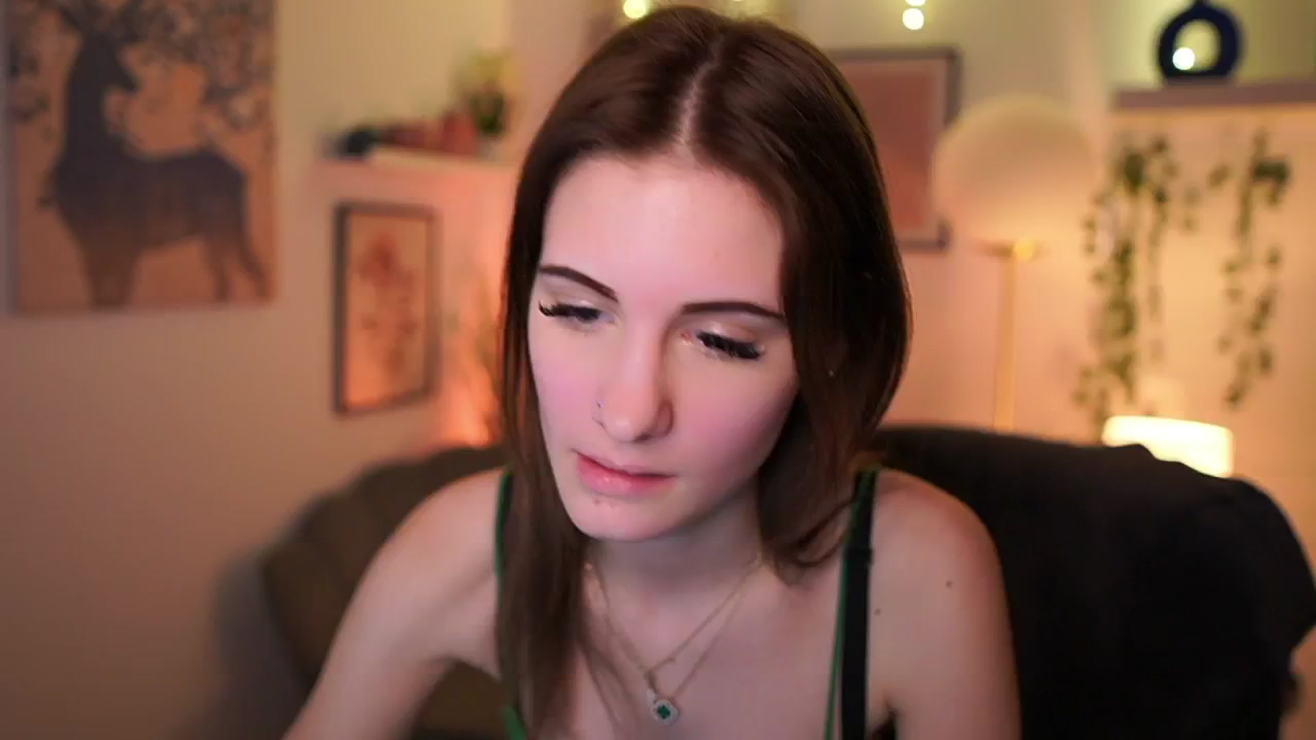 Gallery image thumbnail from Ellie_Shae's myfreecams stream on, 01/31/2025, 18:35 image 16 of 20