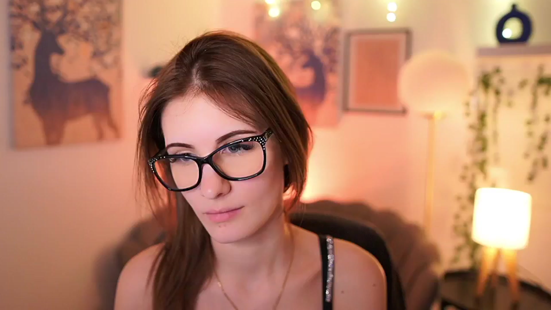 Gallery image thumbnail from Ellie_Shae's myfreecams stream on, 02/02/2025, 14:55 image 12 of 20