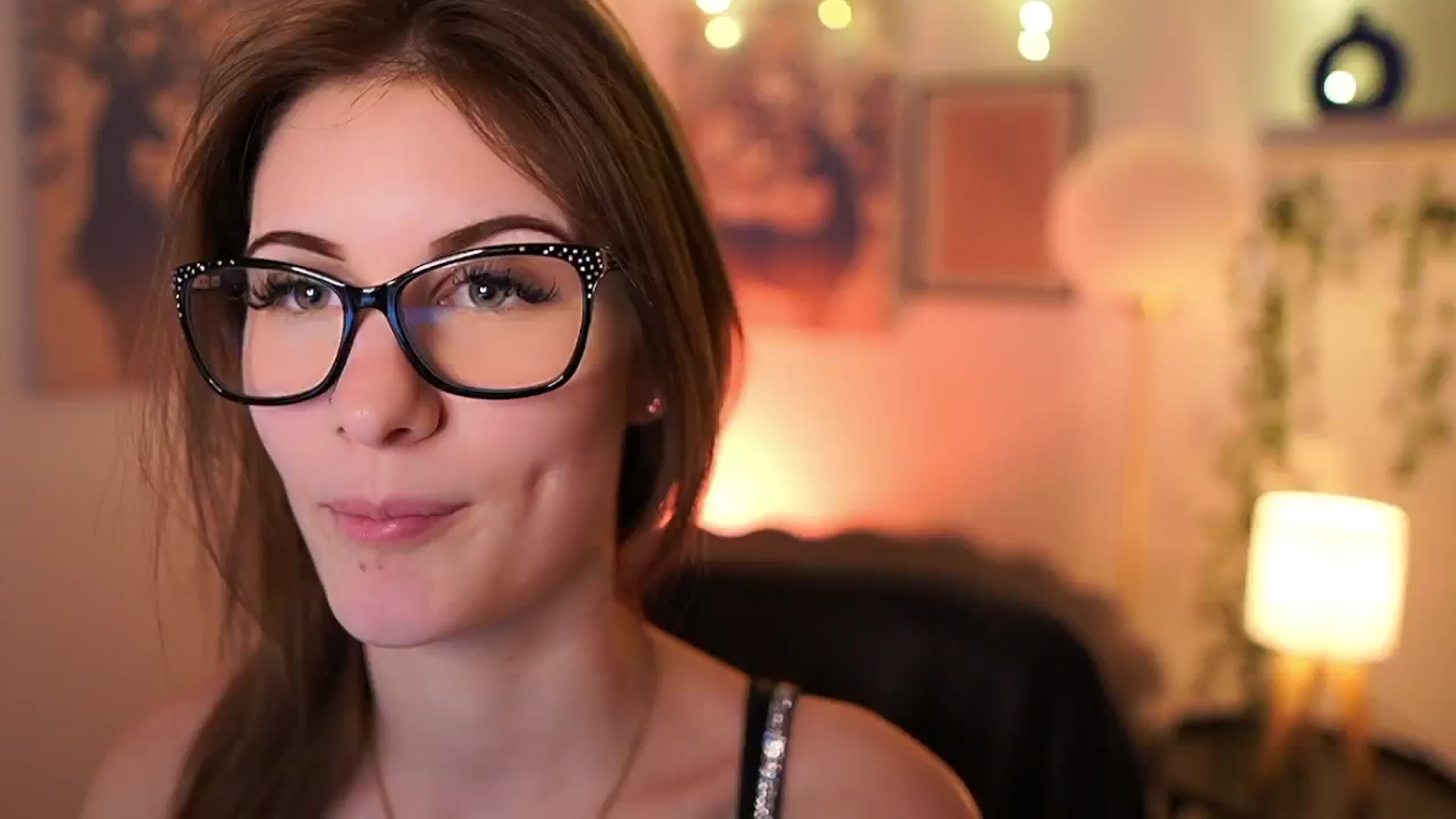 Gallery image thumbnail from Ellie_Shae's myfreecams stream on, 02/02/2025, 14:55 image 11 of 20