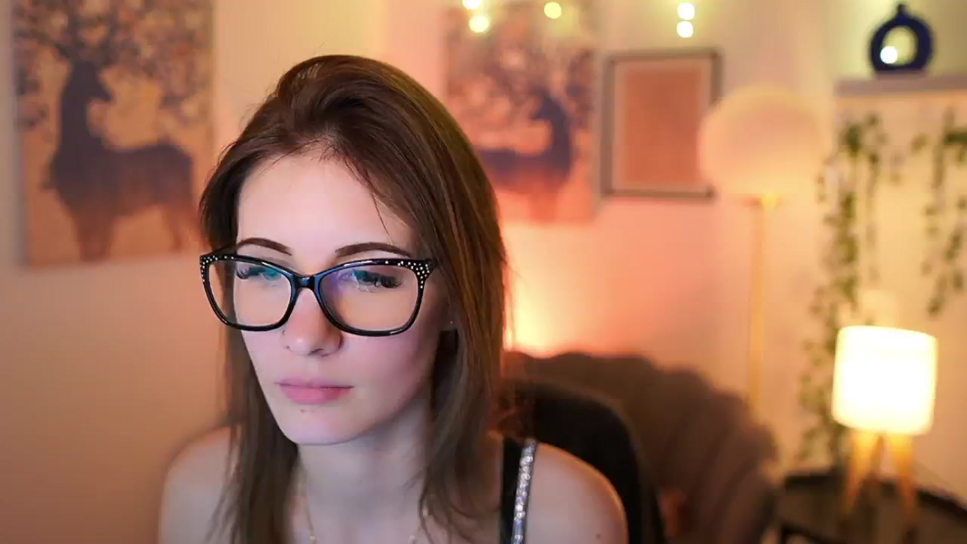 Gallery image thumbnail from Ellie_Shae's myfreecams stream on, 02/02/2025, 15:44 image 4 of 20