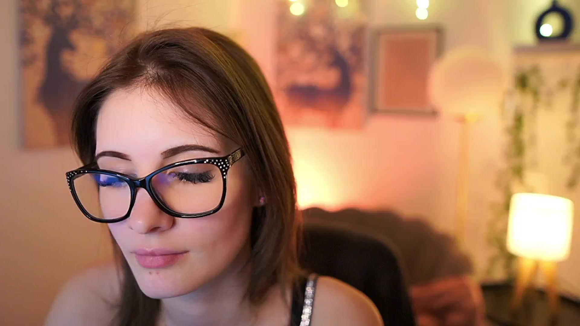 Gallery image thumbnail from Ellie_Shae's myfreecams stream on, 02/02/2025, 17:54 image 11 of 20