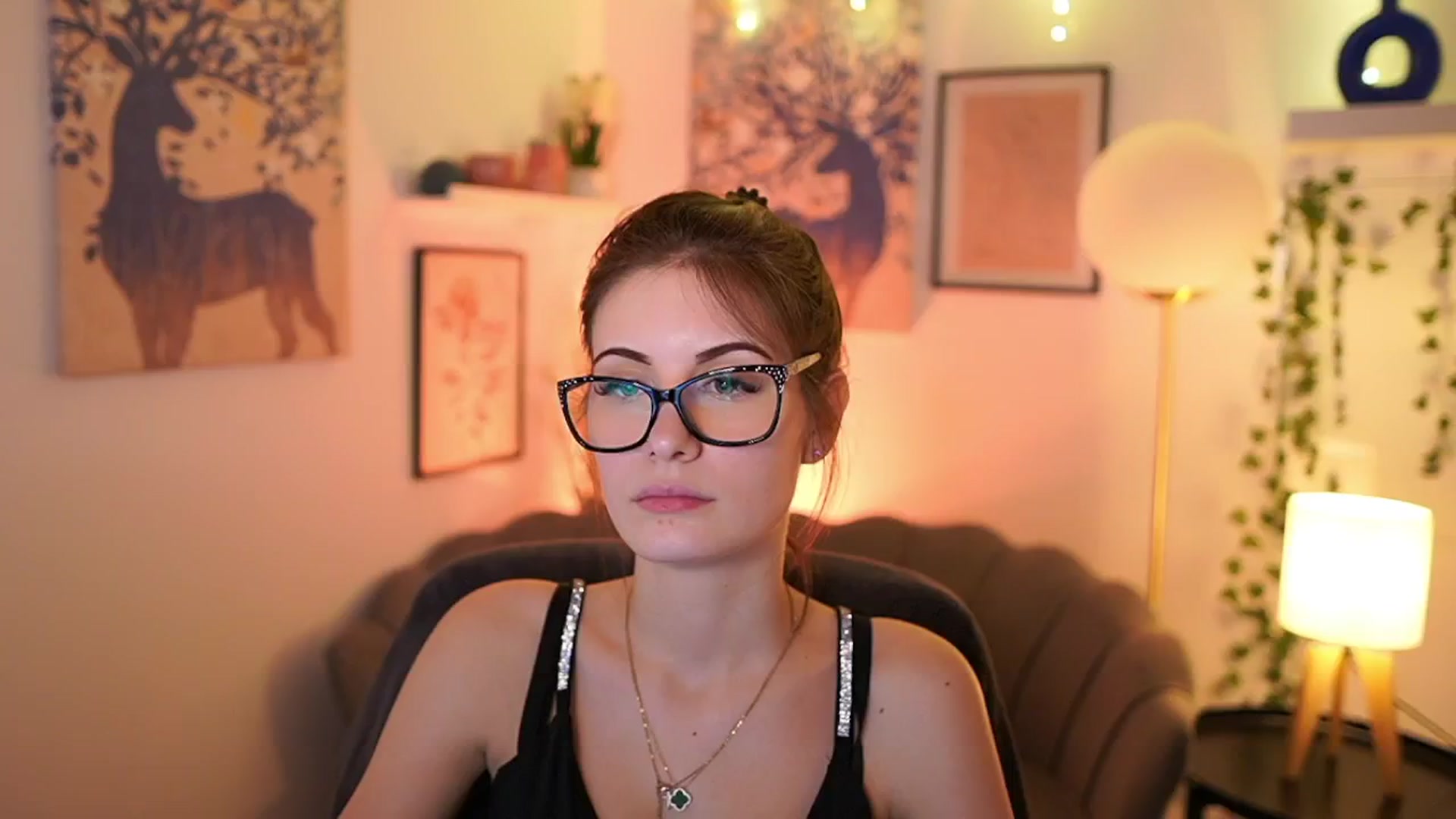 Gallery image thumbnail from Ellie_Shae's myfreecams stream on, 02/02/2025, 19:02 image 7 of 20