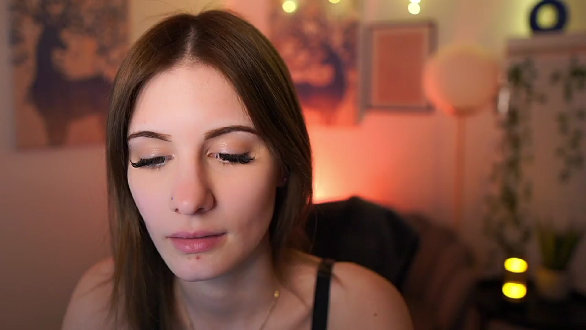 Gallery image thumbnail from Ellie_Shae's myfreecams stream on, 02/04/2025, 14:39 image 11 of 20