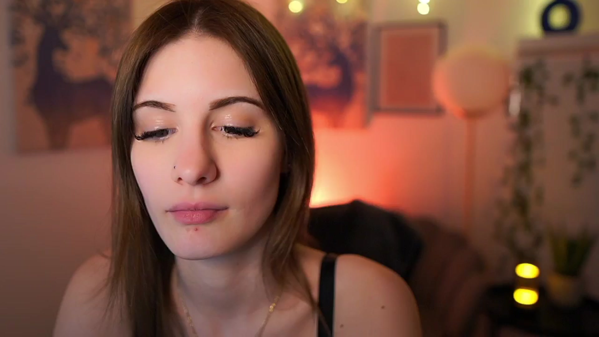 Gallery image thumbnail from Ellie_Shae's myfreecams stream on, 02/04/2025, 14:39 image 7 of 20
