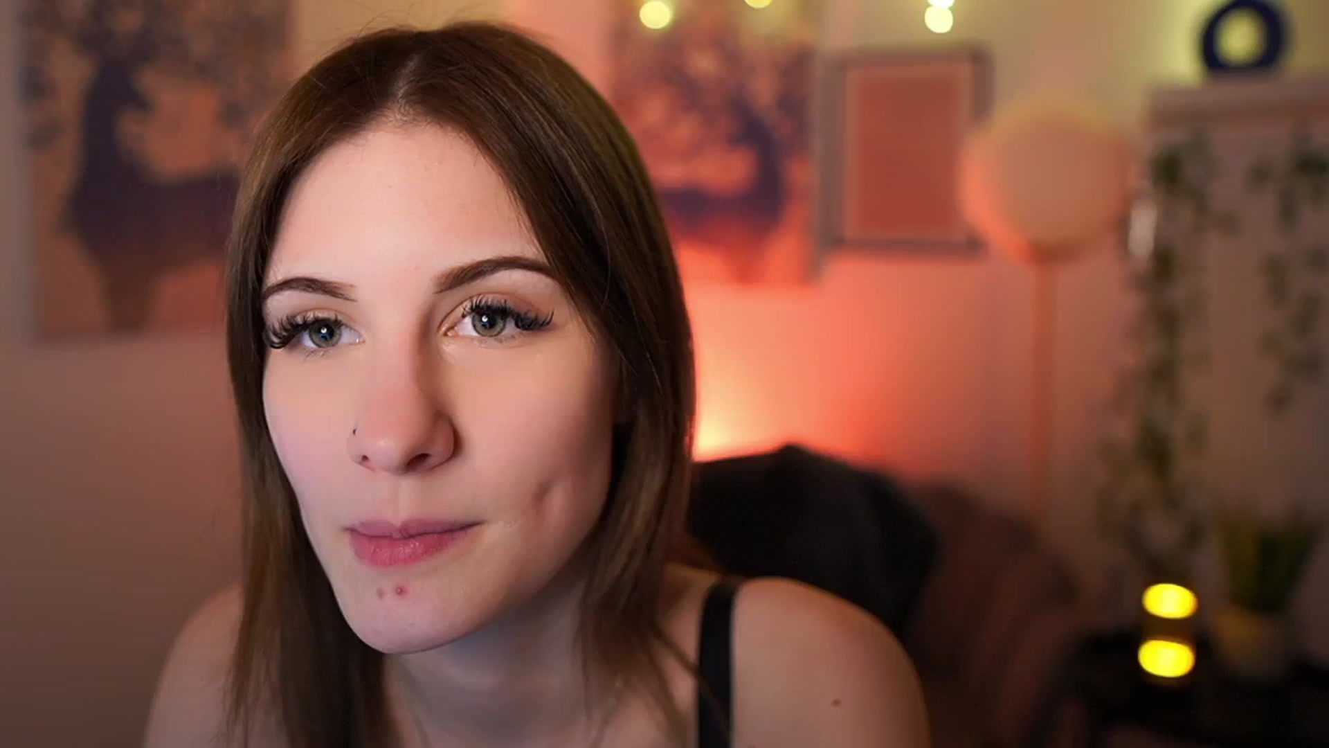 Gallery image thumbnail from Ellie_Shae's myfreecams stream on, 02/04/2025, 14:39 image 9 of 20