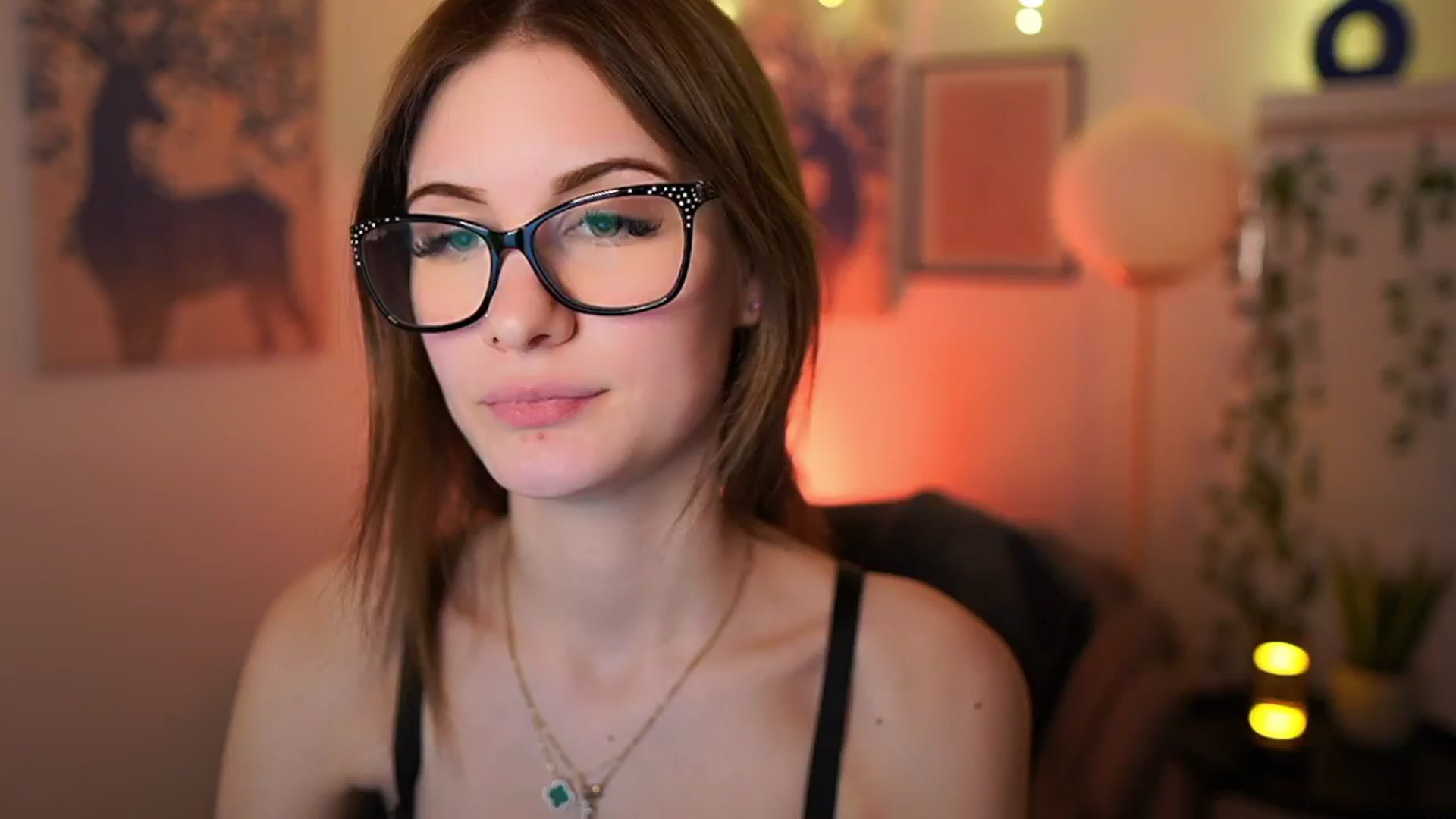 Gallery image thumbnail from Ellie_Shae's myfreecams stream on, 02/04/2025, 15:08 image 12 of 20
