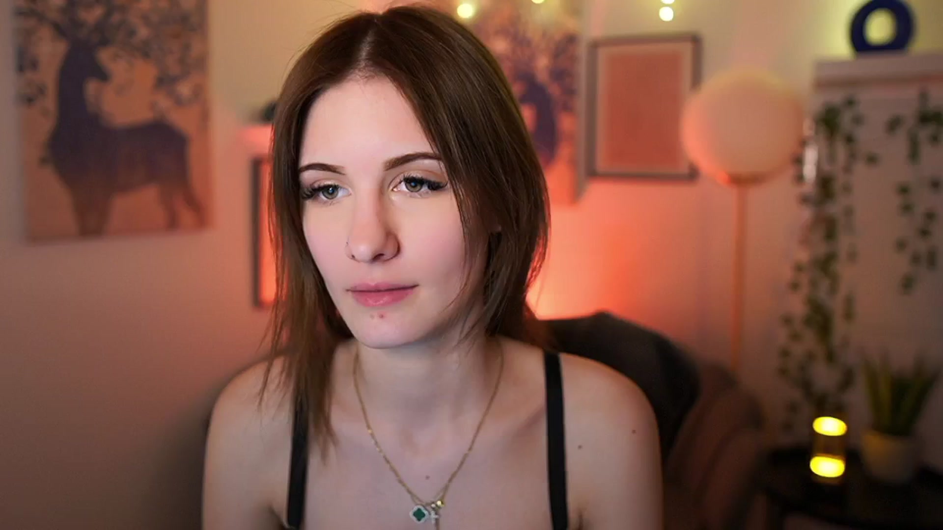 Gallery image thumbnail from Ellie_Shae's myfreecams stream on, 02/04/2025, 15:43 image 8 of 20