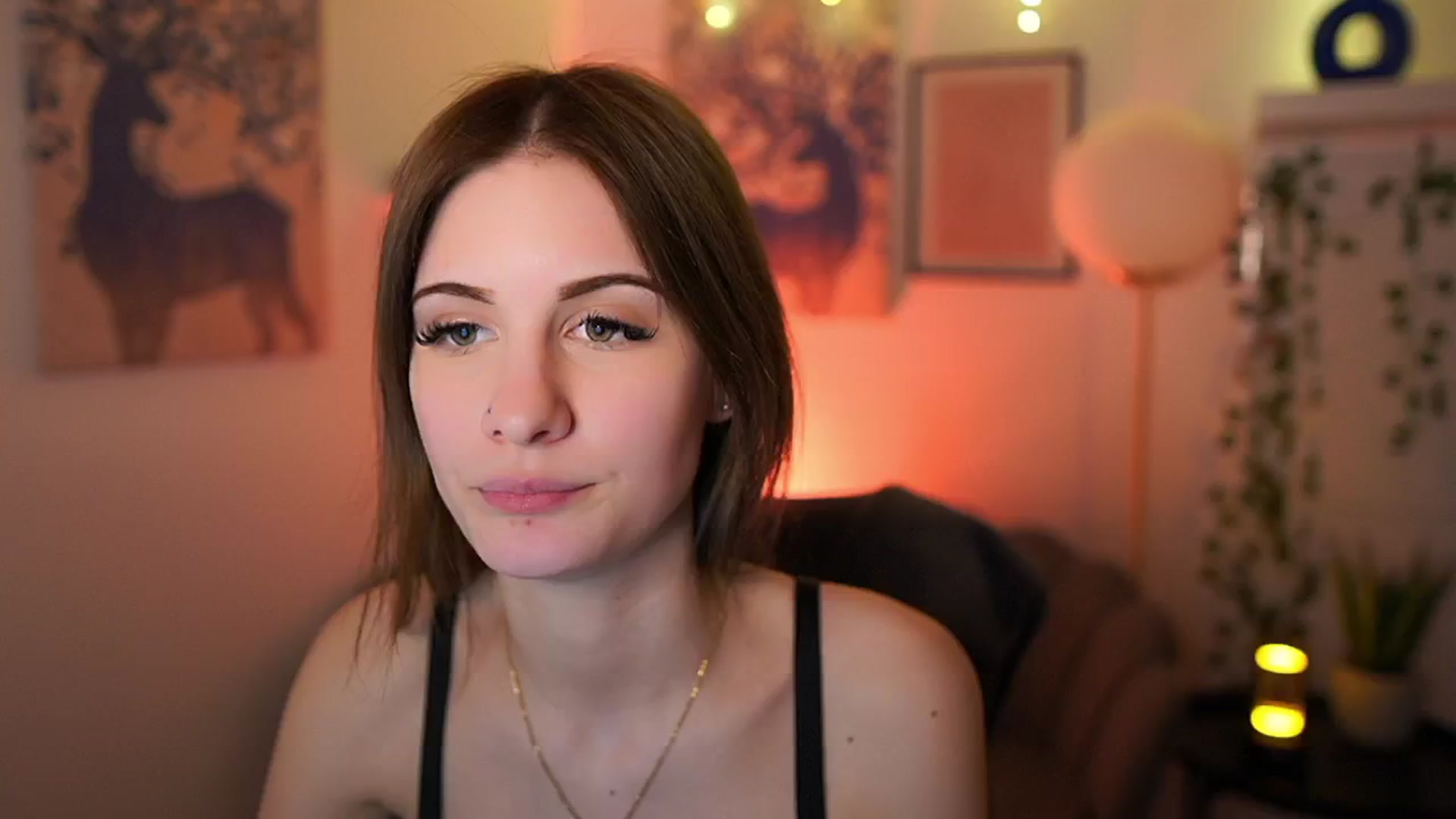 Gallery image thumbnail from Ellie_Shae's myfreecams stream on, 02/04/2025, 15:43 image 7 of 20